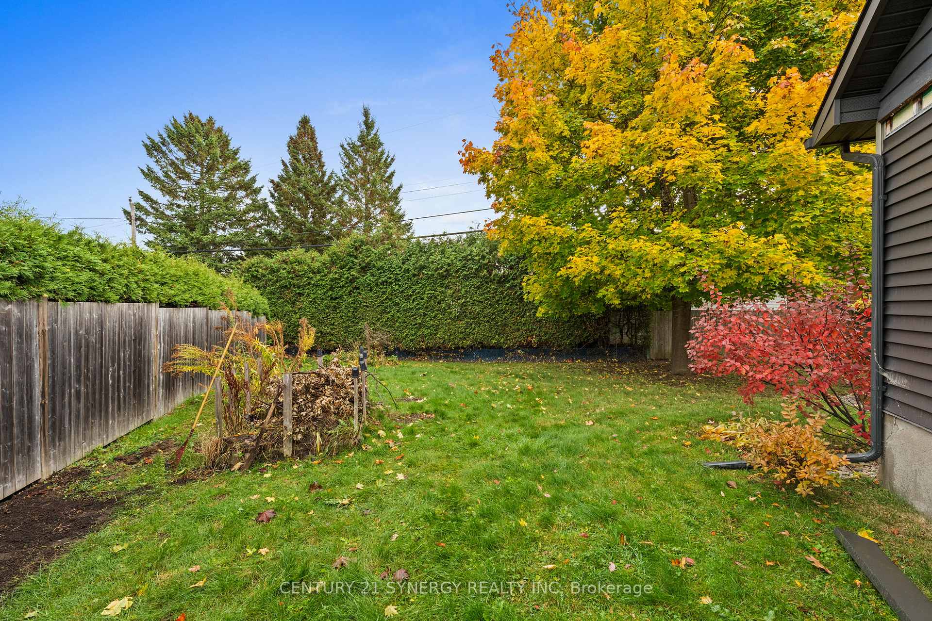 Photo 39 of 22 Carola Street, Ottawa, Manordale — HOMEH