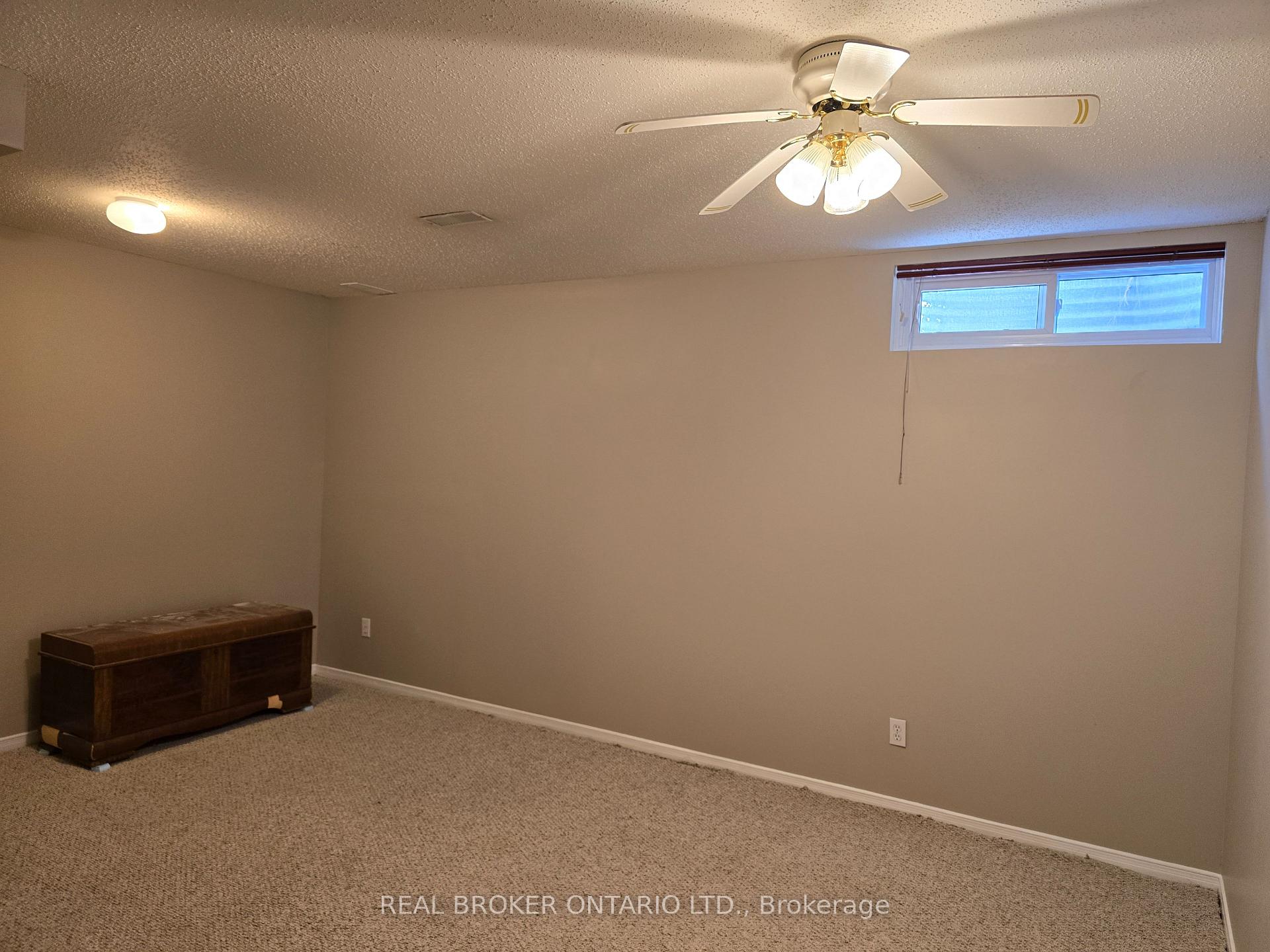 Photo 18 of 139 Monterey Drive, Ottawa, Leslie Park — HOMEH