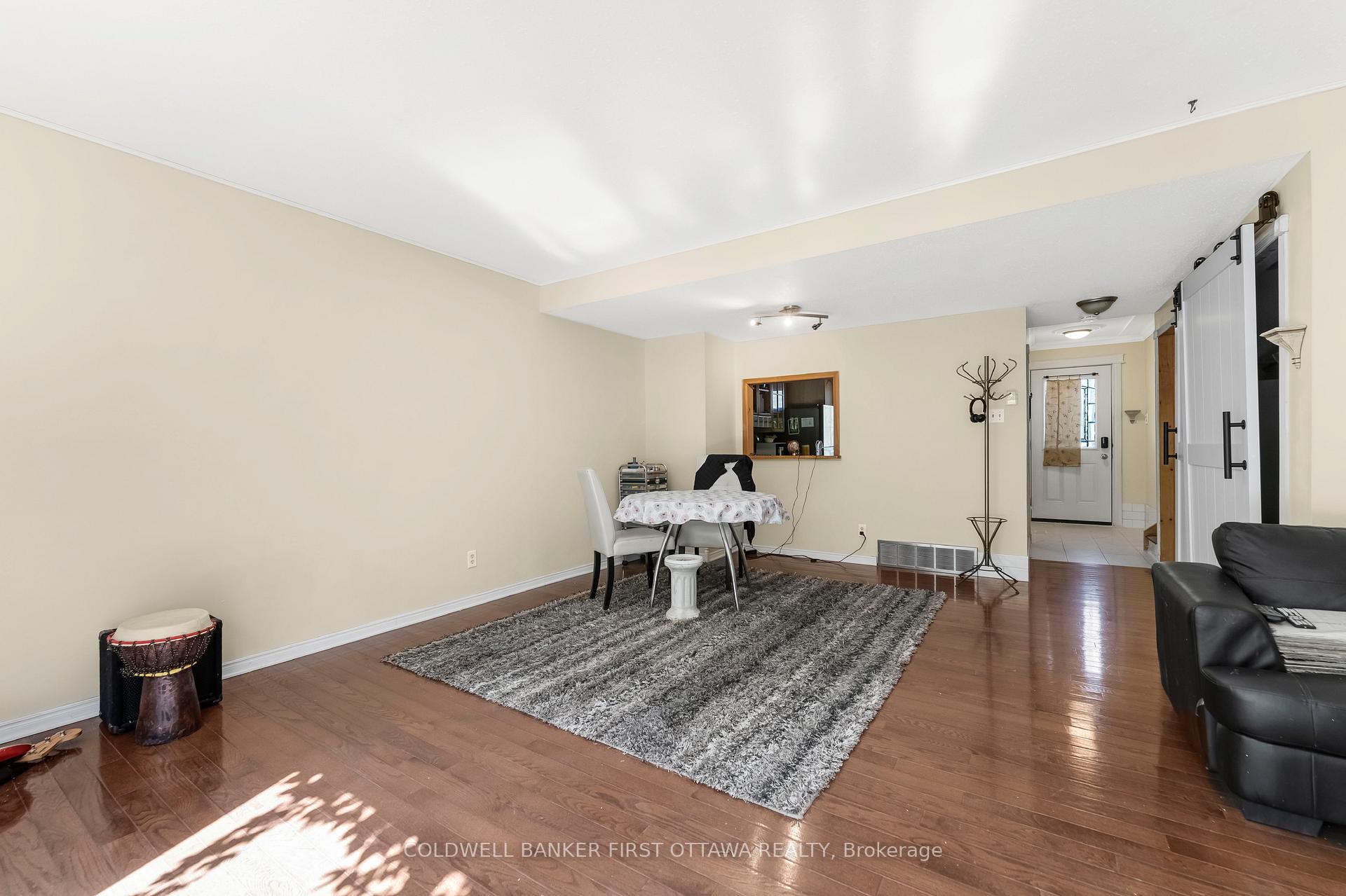 Photo 9 of 22 Monterey Drive, Ottawa, Leslie Park — HOMEH