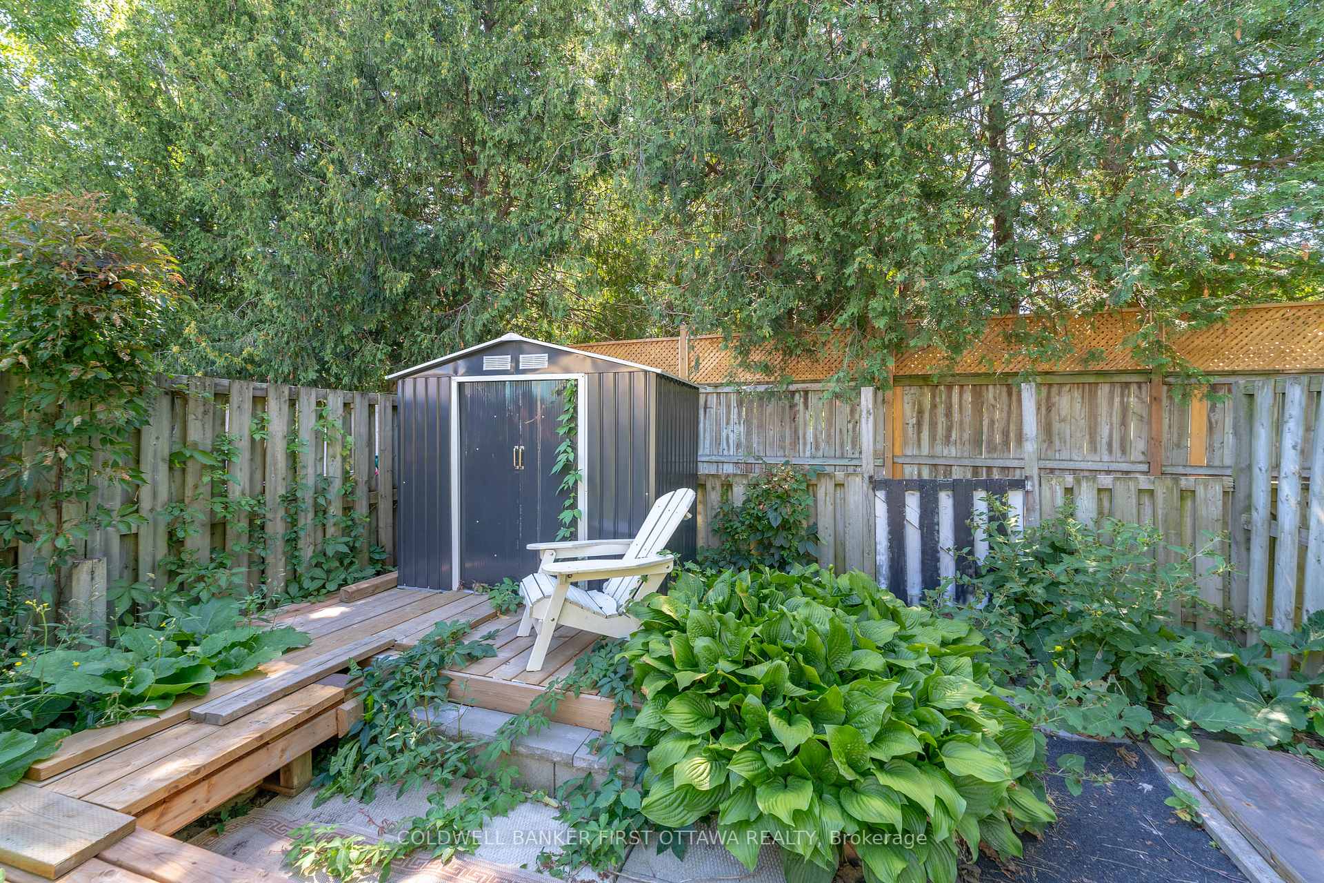 Photo 27 of 22 Monterey Drive, Ottawa, Leslie Park — HOMEH