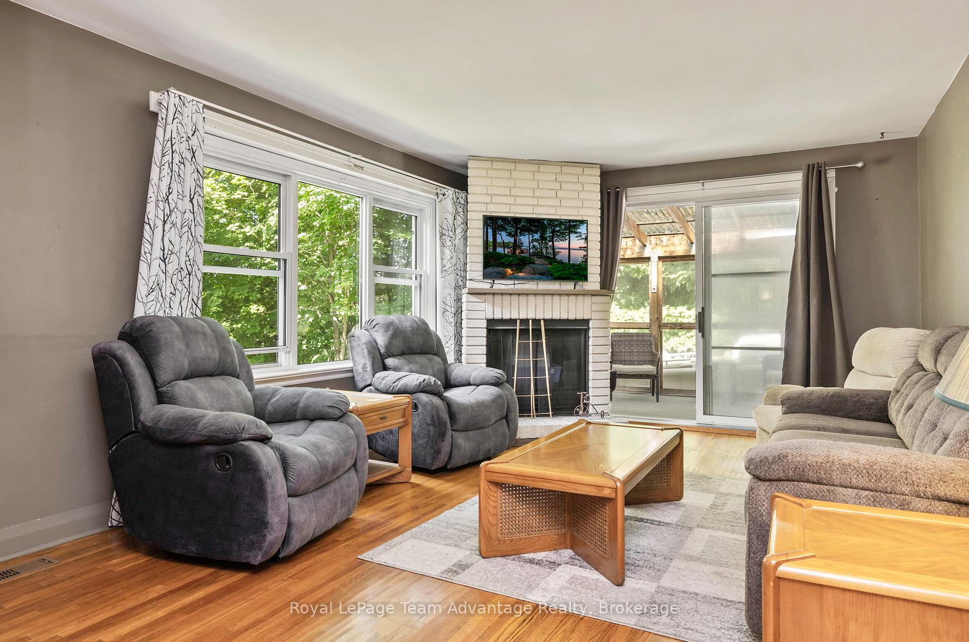 Photo 4 of 9 Woods Lane, Seguin — HOMEH
