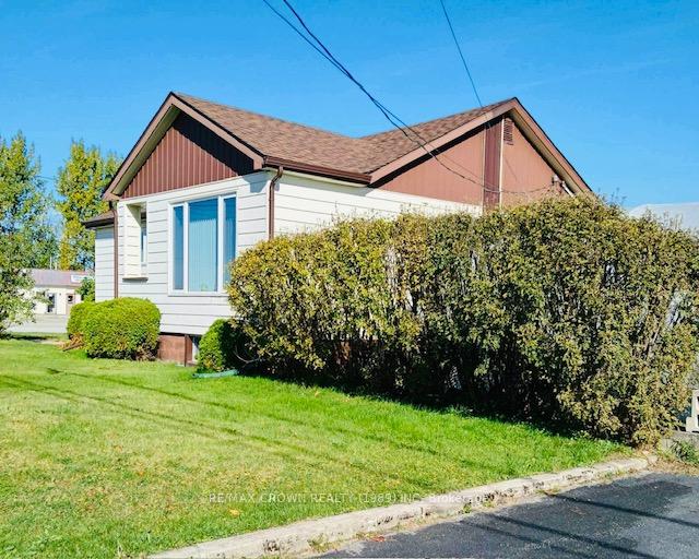Photo 2 of 36 Seventh Ave Crescent, Smooth Rock Falls, SRF — HOMEH