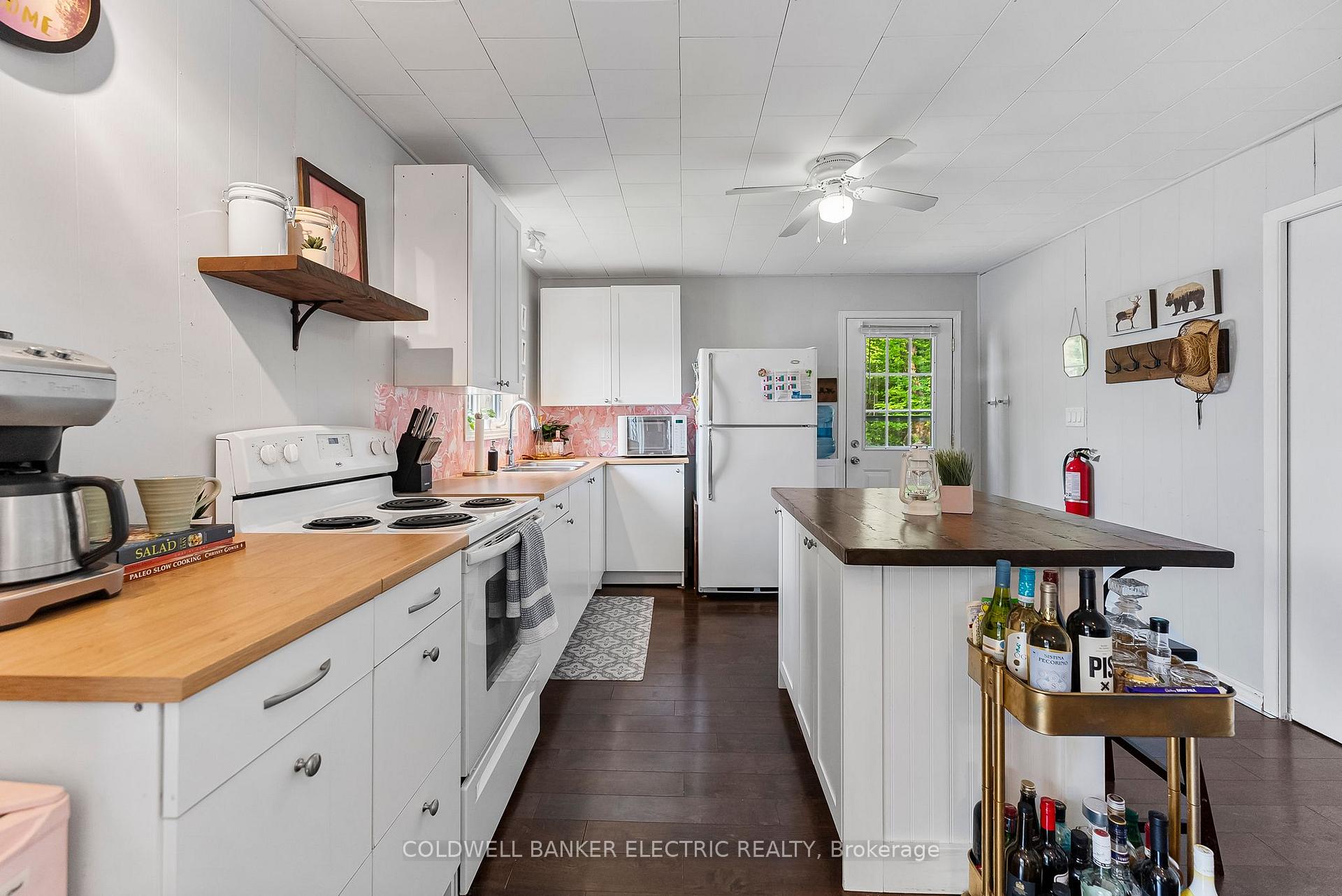 Photo 10 of 3637 Madawaska Road, South Algonquin — HOMEH