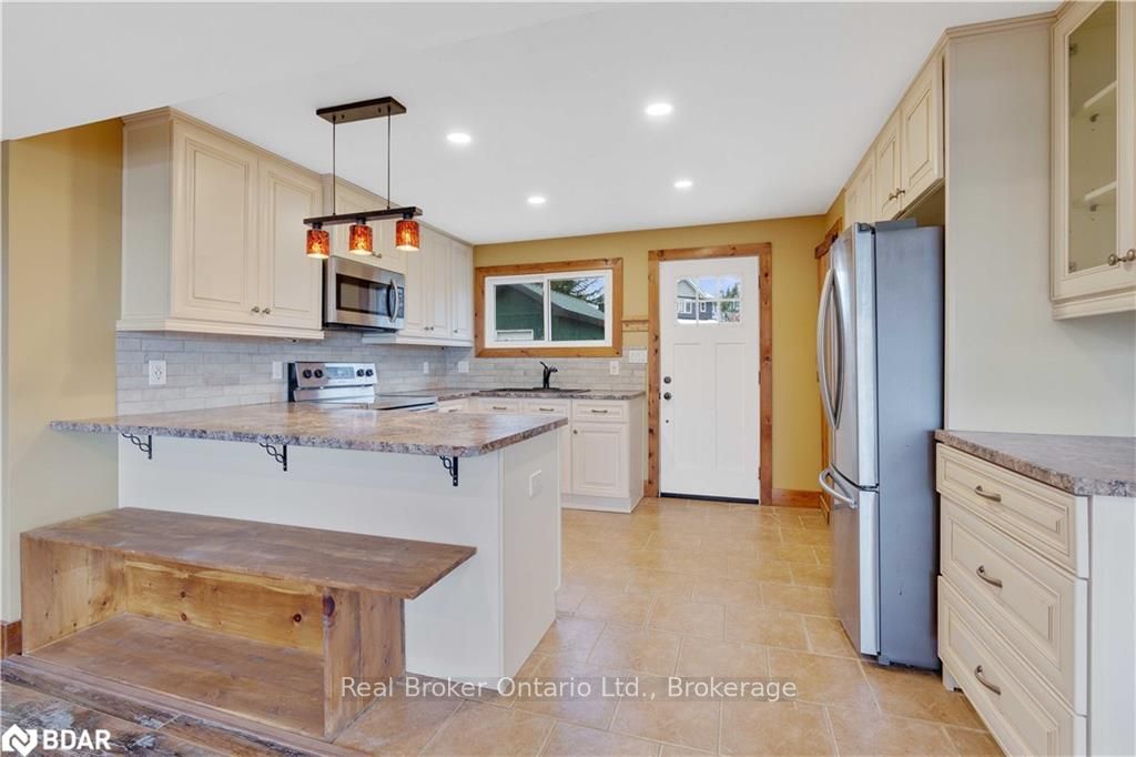 Photo 10 of 2825 The Lane, Severn, West Shore — HOMEH