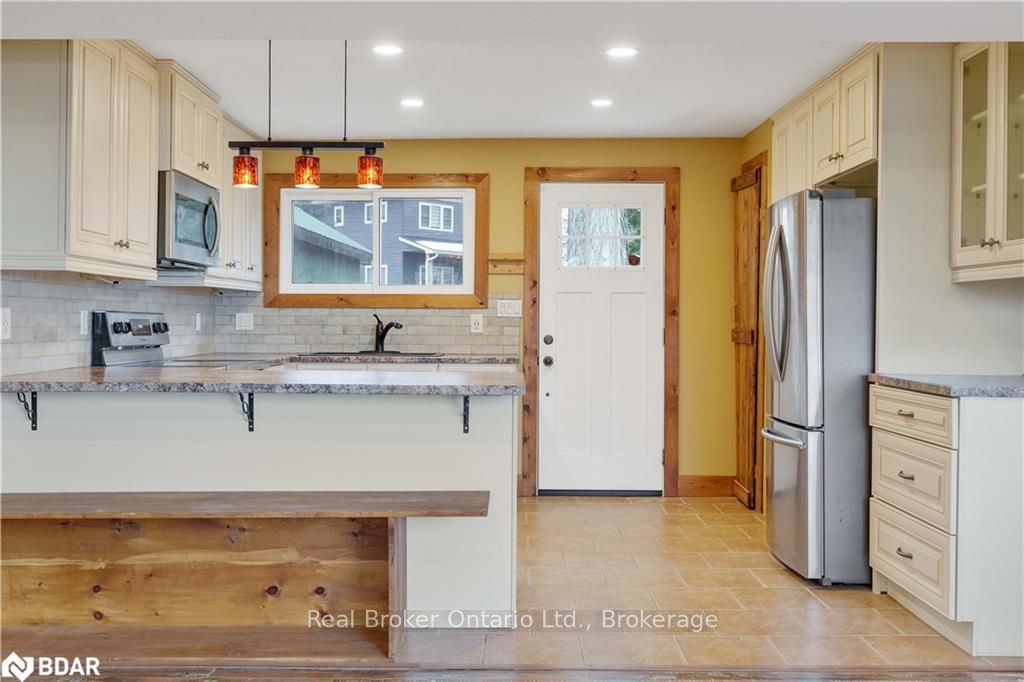 Photo 11 of 2825 The Lane, Severn, West Shore — HOMEH