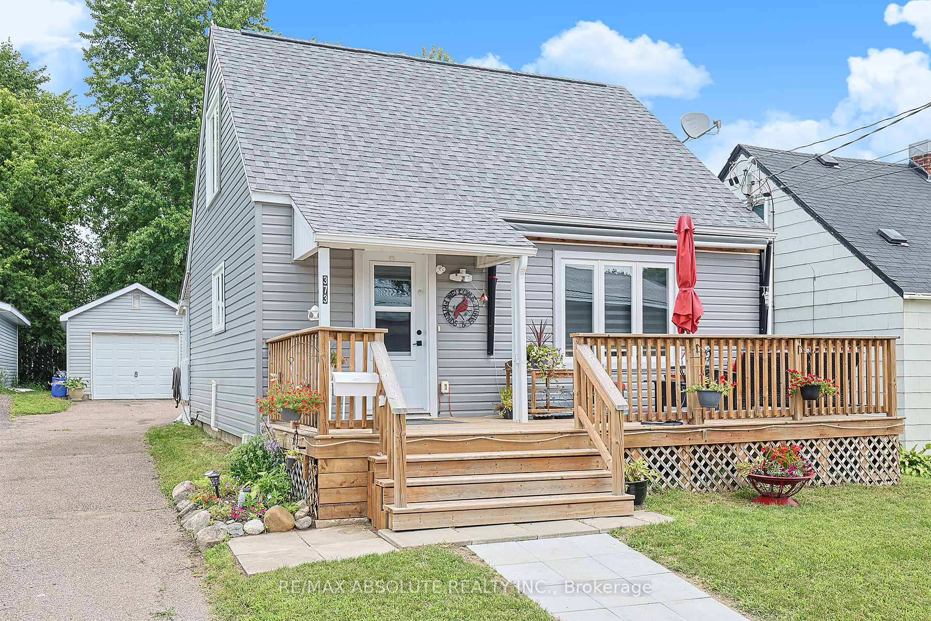 Photo 2 of 373 Raglan Street N, Renfrew — HOMEH