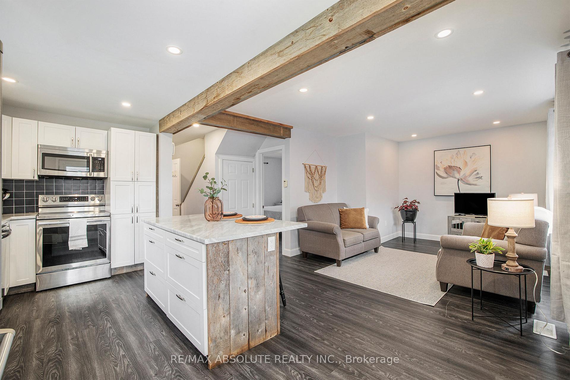 Photo 4 of 373 Raglan Street N, Renfrew — HOMEH