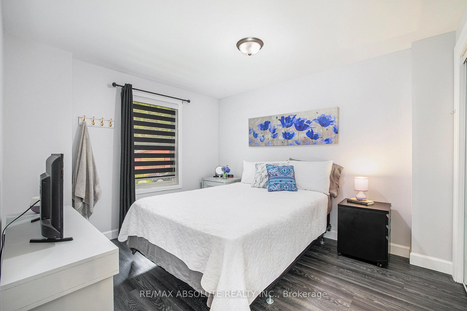 Photo 8 of 373 Raglan Street N, Renfrew — HOMEH
