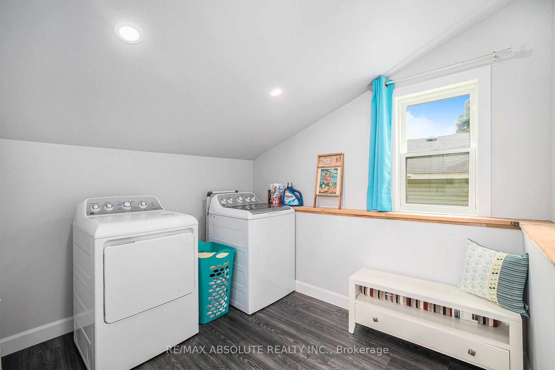 Photo 14 of 373 Raglan Street N, Renfrew — HOMEH
