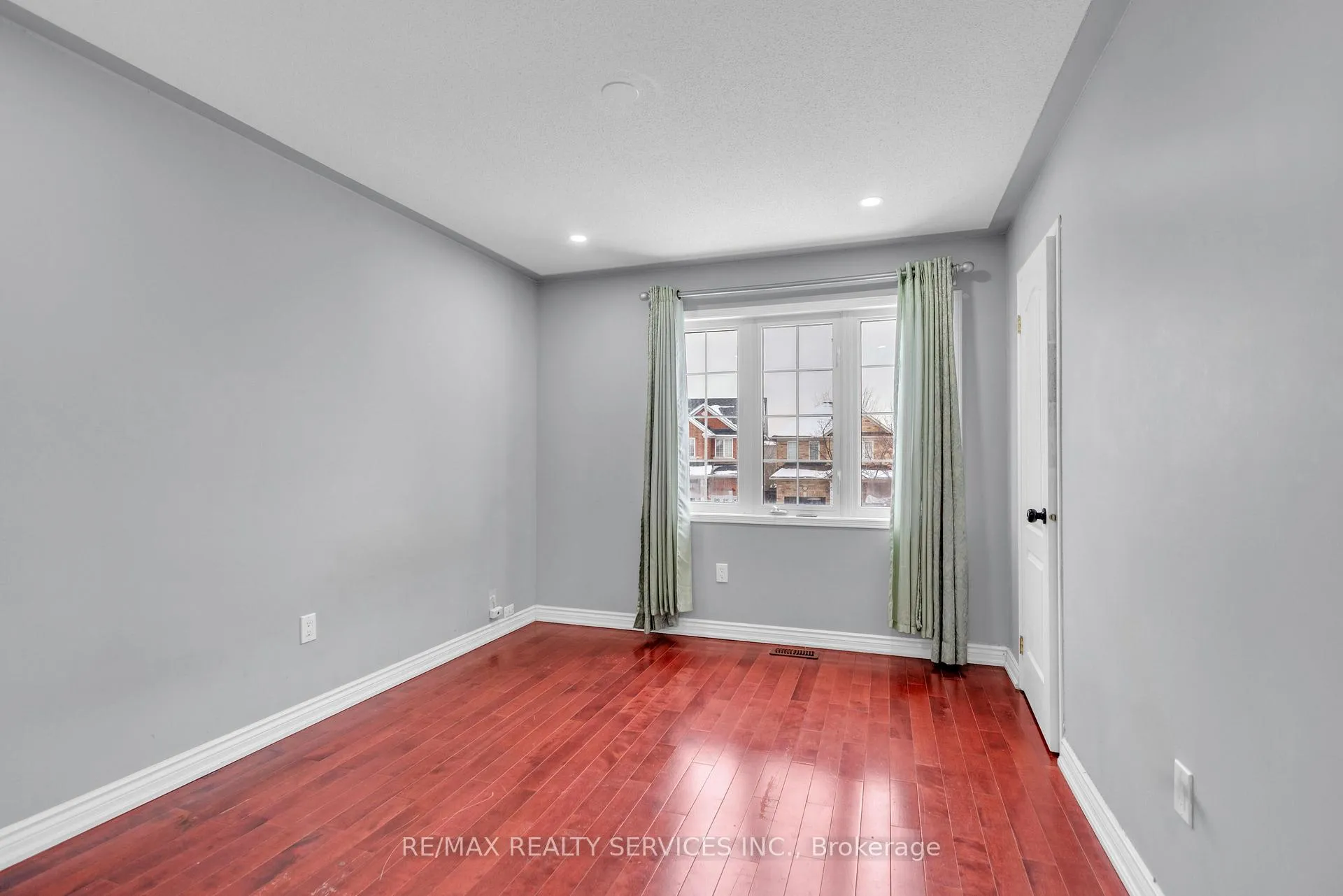Photo 19 of 108 Beavervalley Drive, Brampton, Fletcher's Meadow — HOMEH