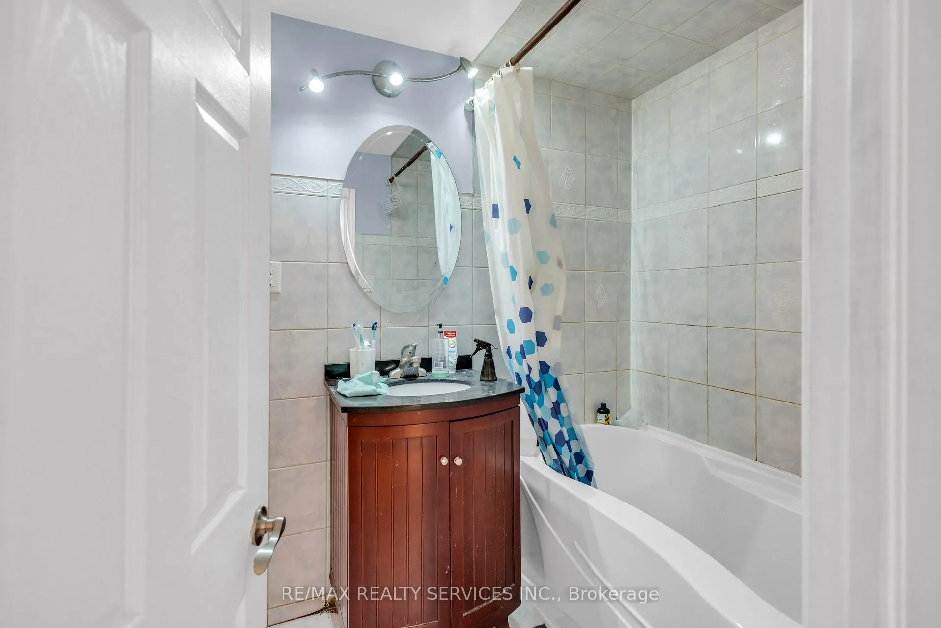 Photo 48 of 108 Beavervalley Drive, Brampton, Fletcher's Meadow — HOMEH