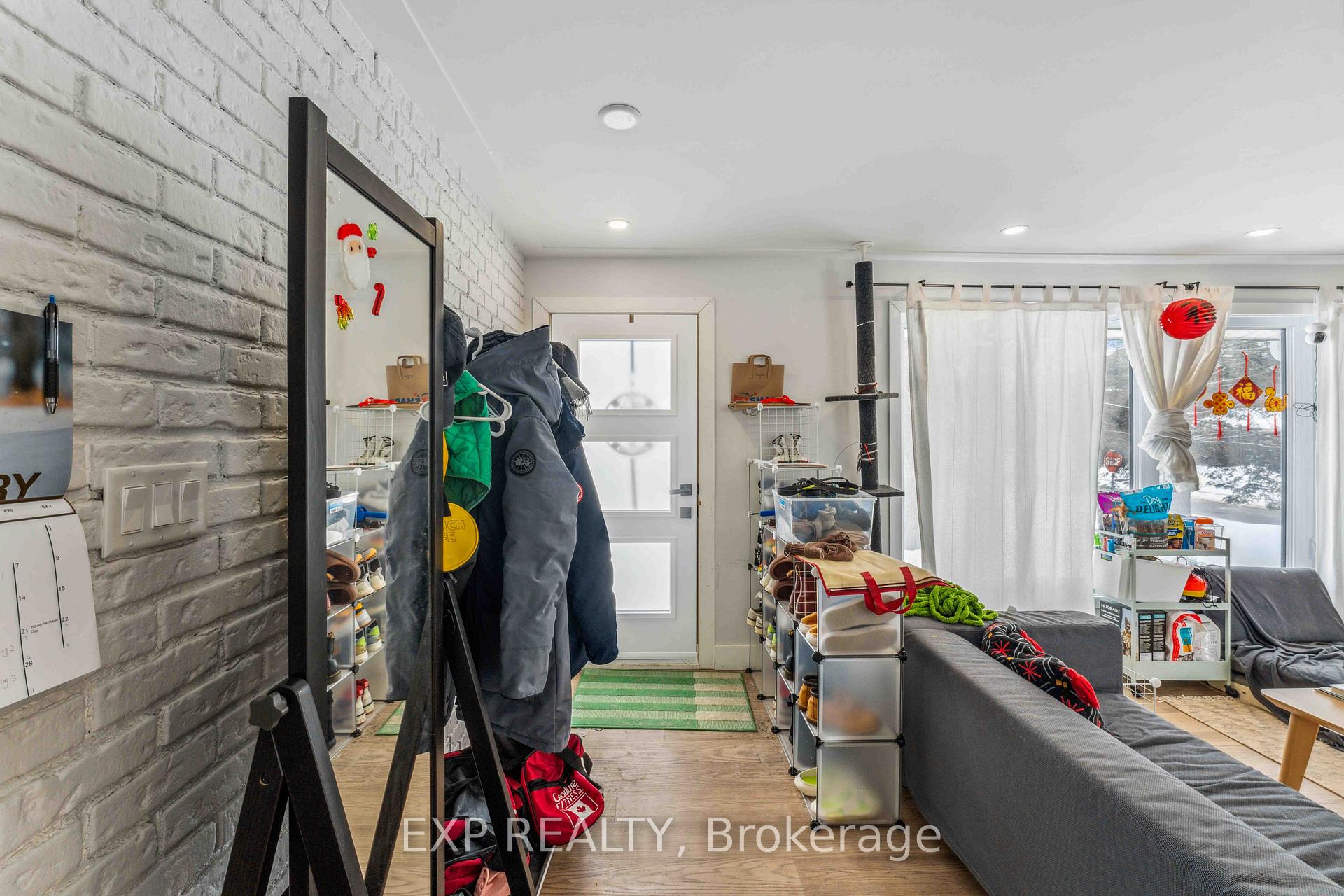 Photo 3 of Unit A, 44 Sherry Lane, Ottawa, Manordale — HOMEH