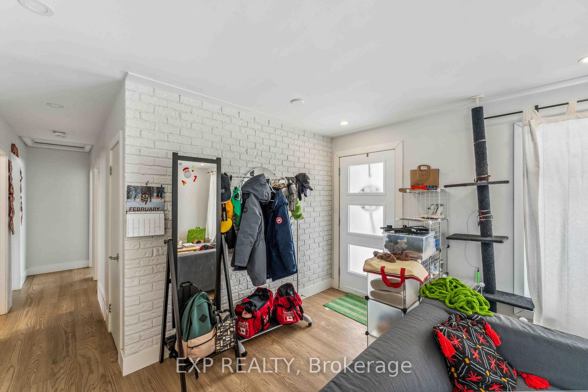 Photo 5 of Unit A, 44 Sherry Lane, Ottawa, Manordale — HOMEH