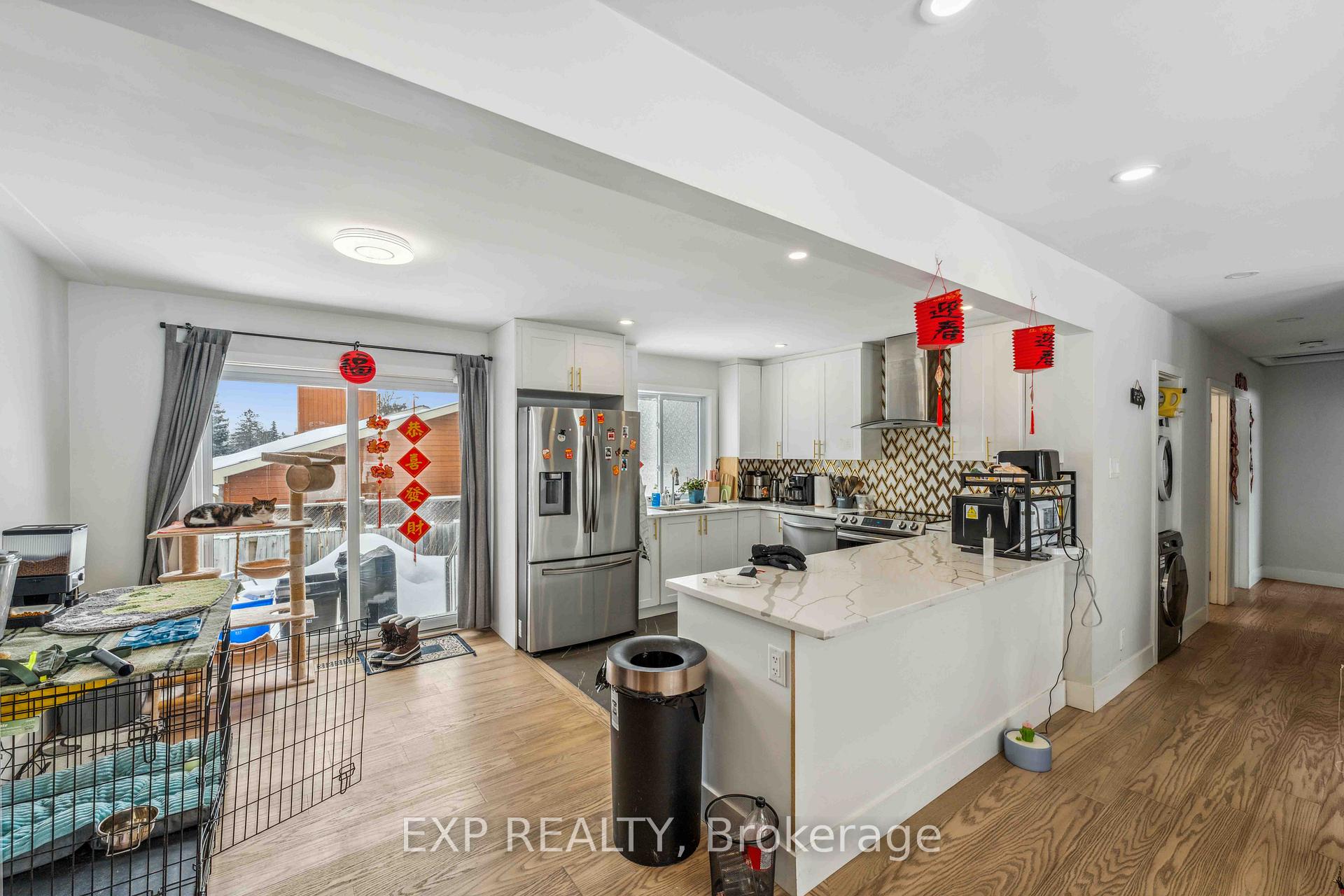Photo 6 of Unit A, 44 Sherry Lane, Ottawa, Manordale — HOMEH