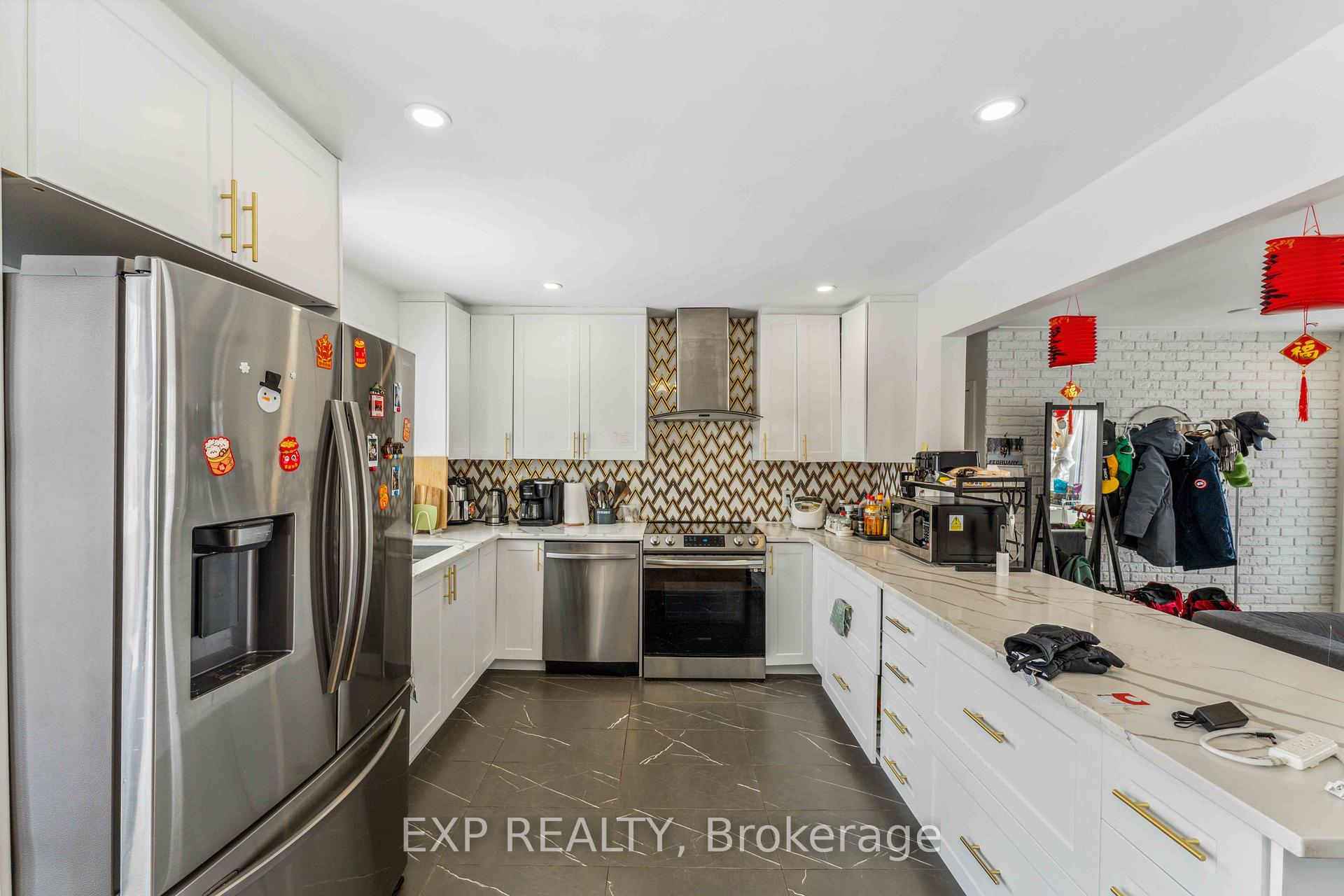 Photo 10 of Unit A, 44 Sherry Lane, Ottawa, Manordale — HOMEH