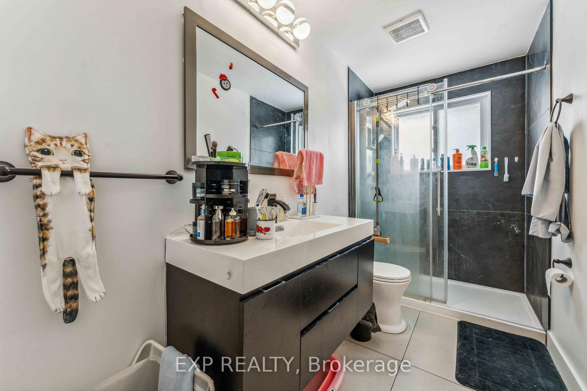 Photo 19 of Unit A, 44 Sherry Lane, Ottawa, Manordale — HOMEH