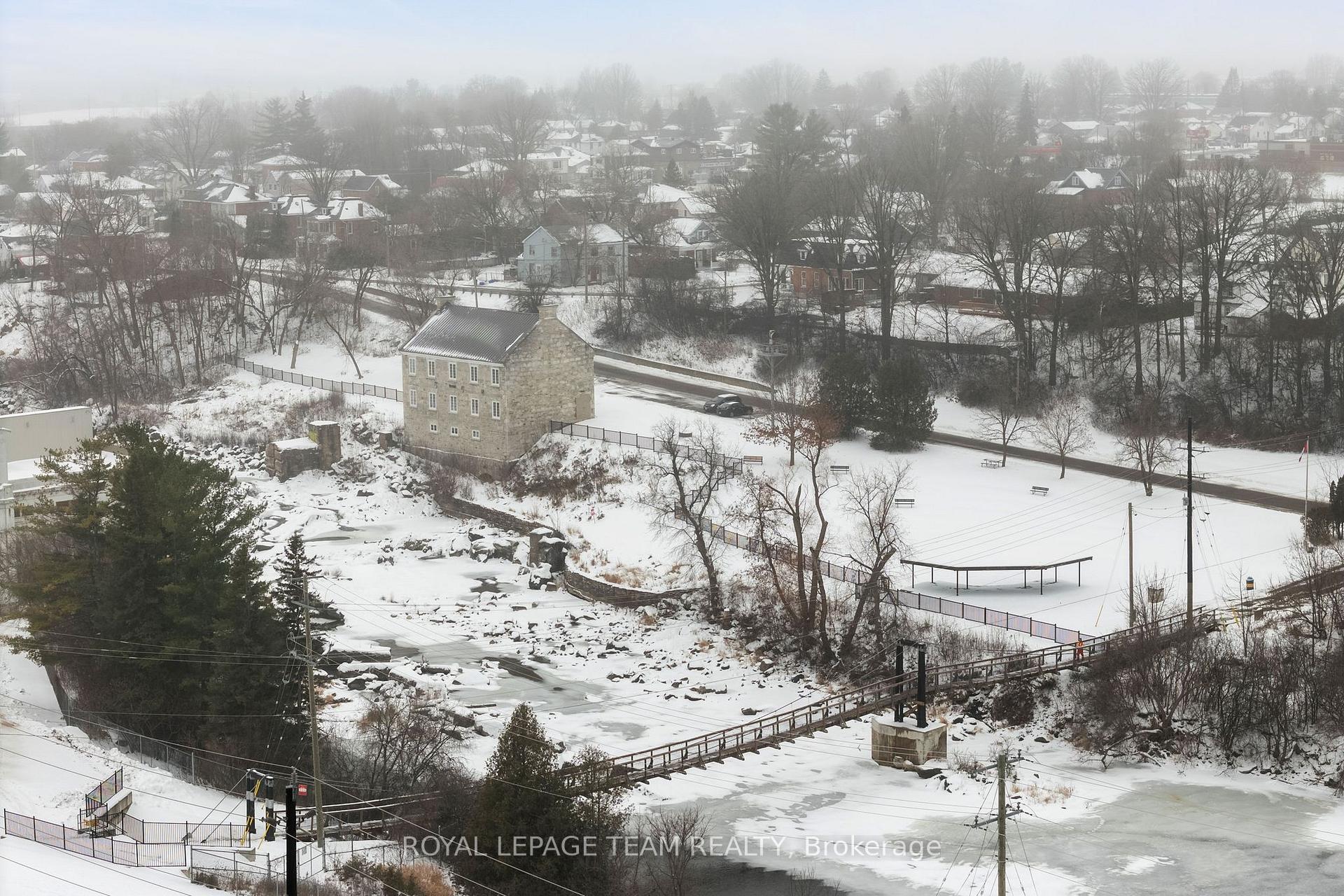 Photo 5 of 43 Mutual Avenue, Renfrew — HOMEH