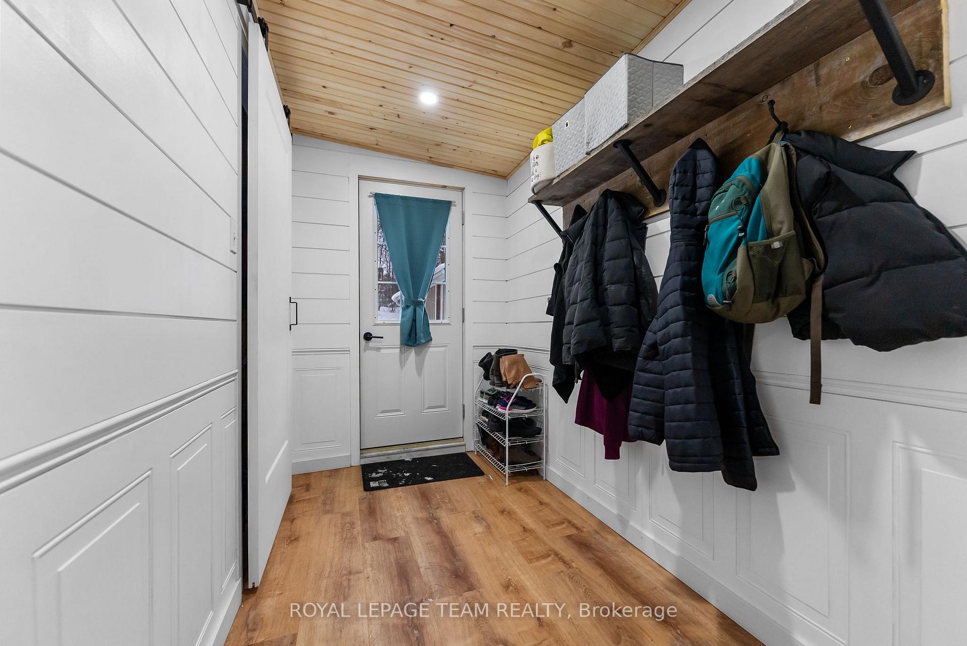Photo 21 of 43 Mutual Avenue, Renfrew — HOMEH