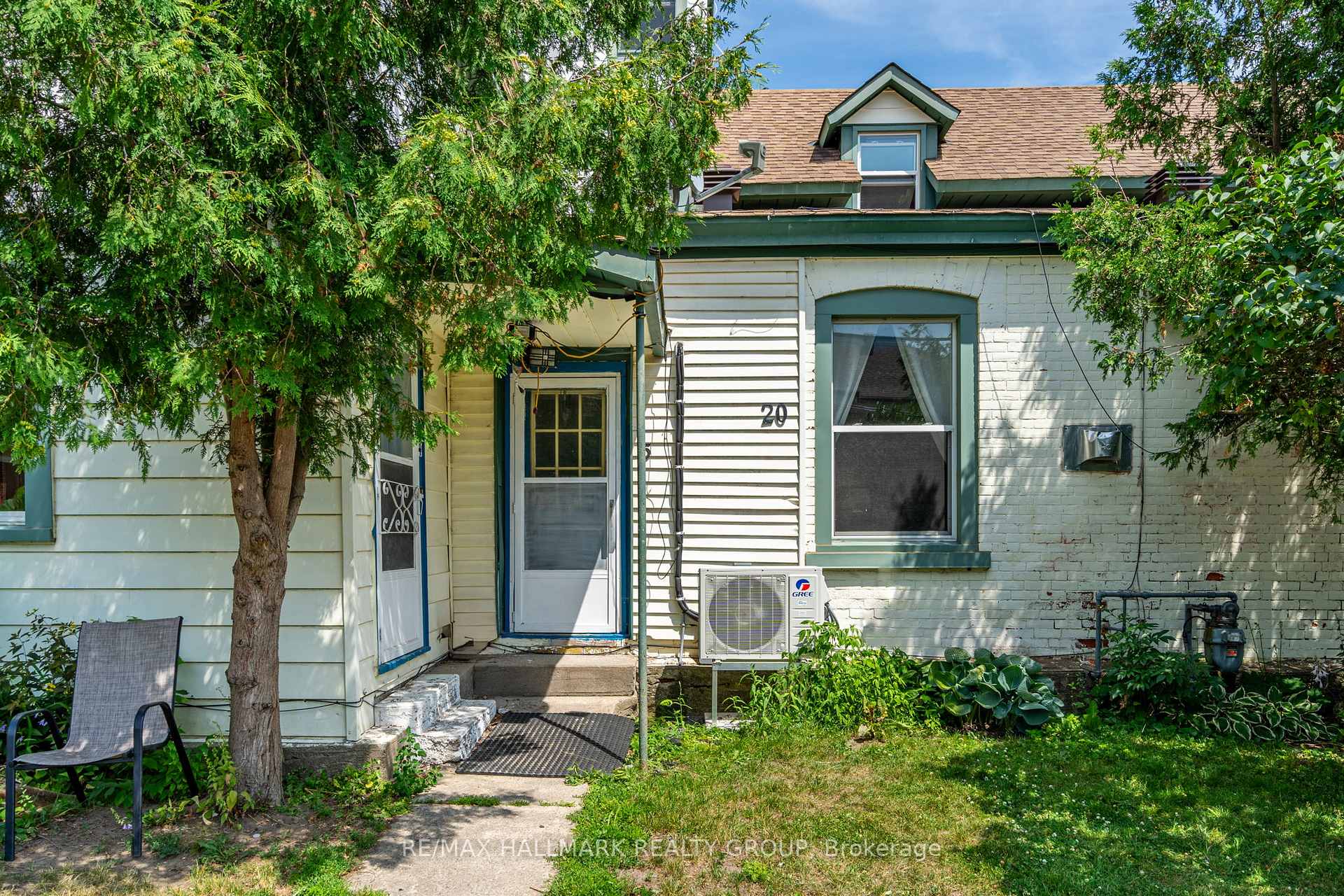 Photo 4 of Unit 5, 20 Russell Street W, Smiths Falls — HOMEH