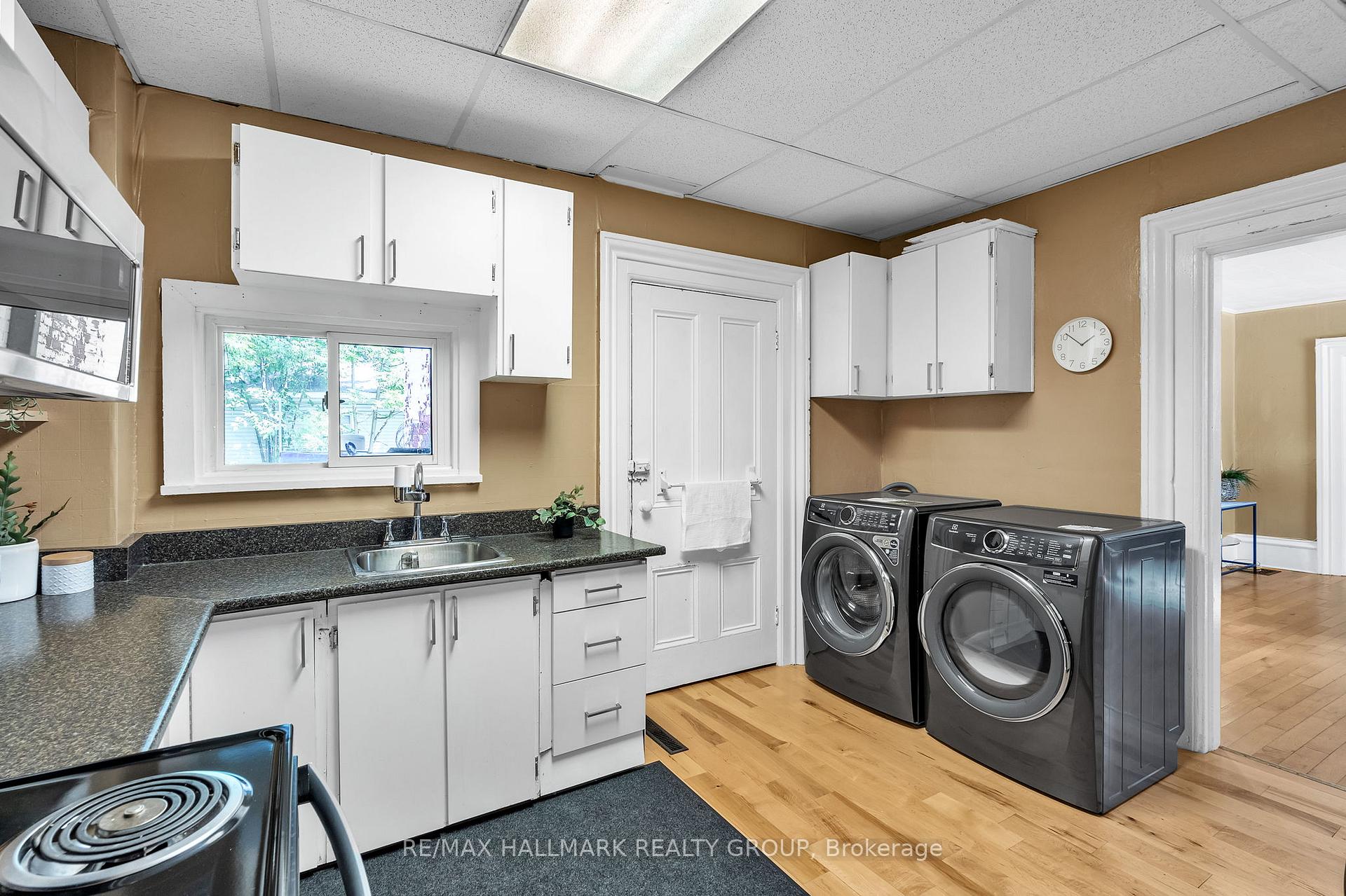Photo 6 of Unit 5, 20 Russell Street W, Smiths Falls — HOMEH