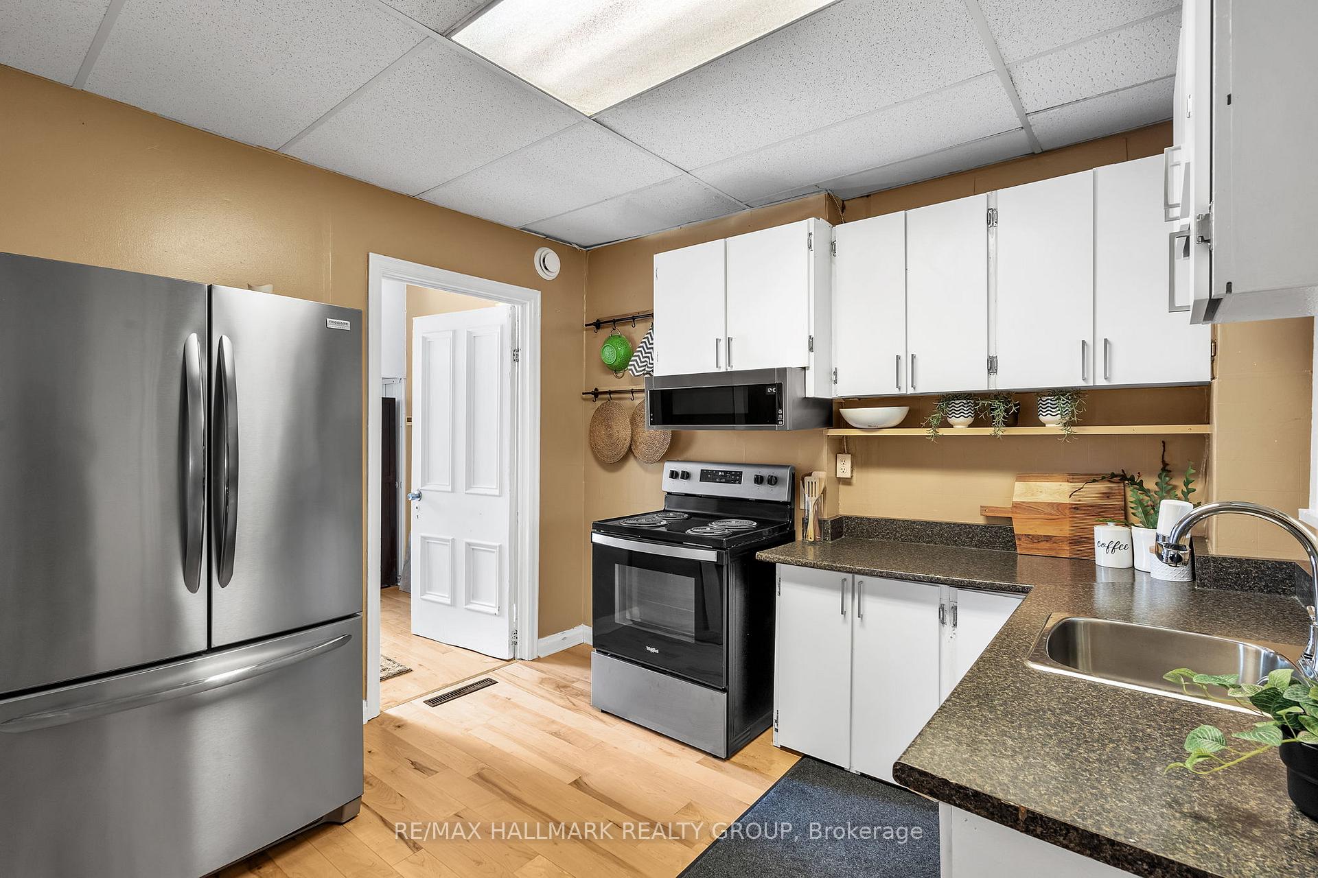 Photo 7 of Unit 5, 20 Russell Street W, Smiths Falls — HOMEH