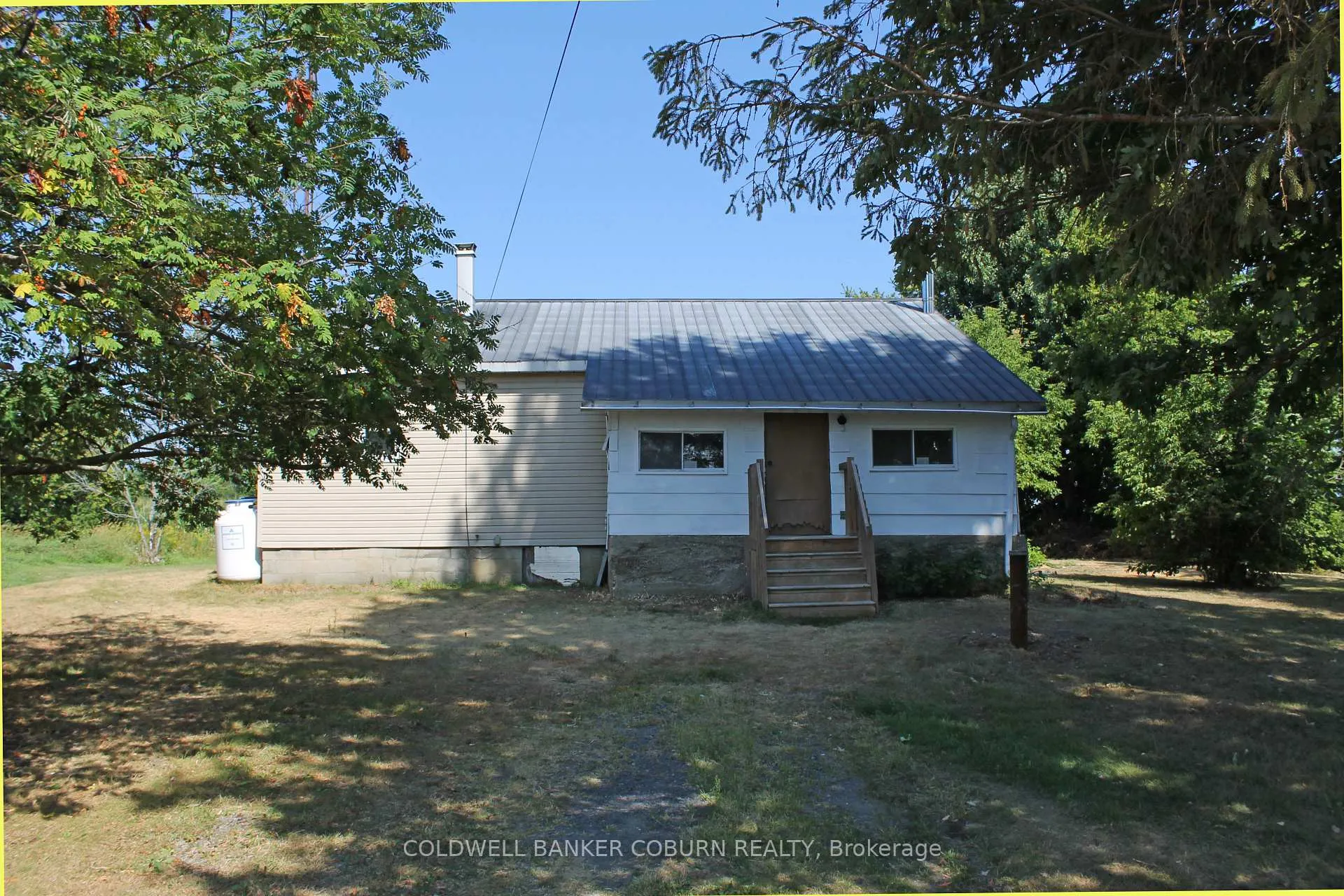 Front of 11597 Dundela Road
