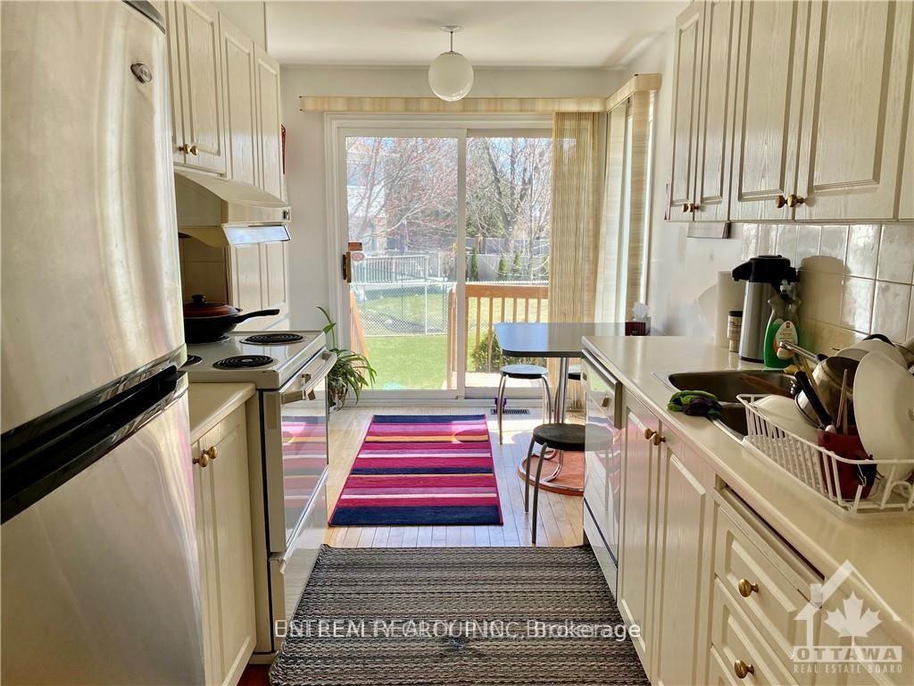 Photo 8 of 18 Covington Place, Ottawa, Centrepointe — HOMEH