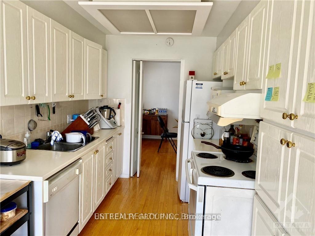Photo 9 of 18 Covington Place, Ottawa, Centrepointe — HOMEH