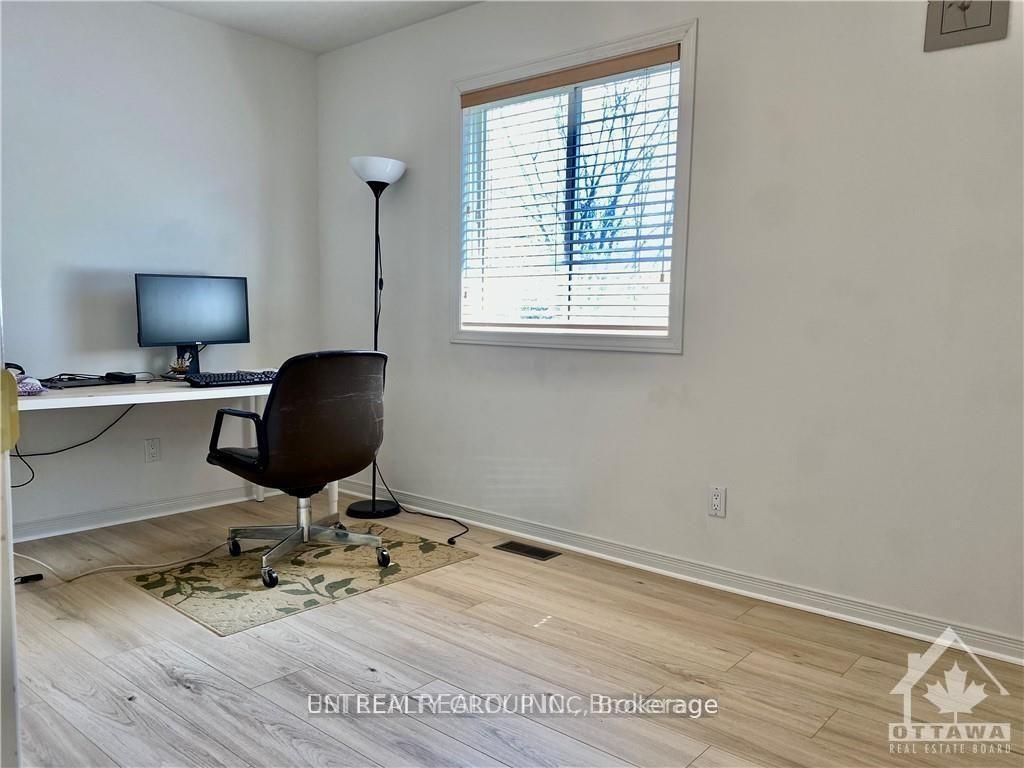 Photo 19 of 18 Covington Place, Ottawa, Centrepointe — HOMEH