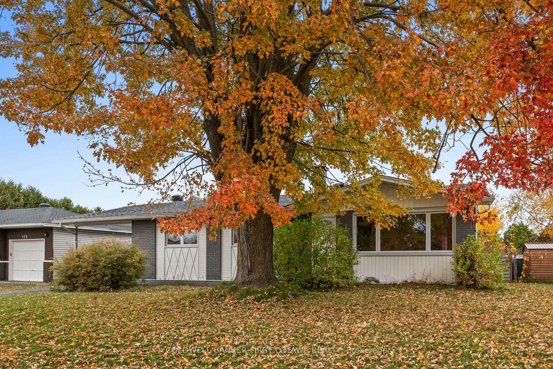 Photo 2 of 173 Knoxdale Road, Ottawa, Manordale — HOMEH