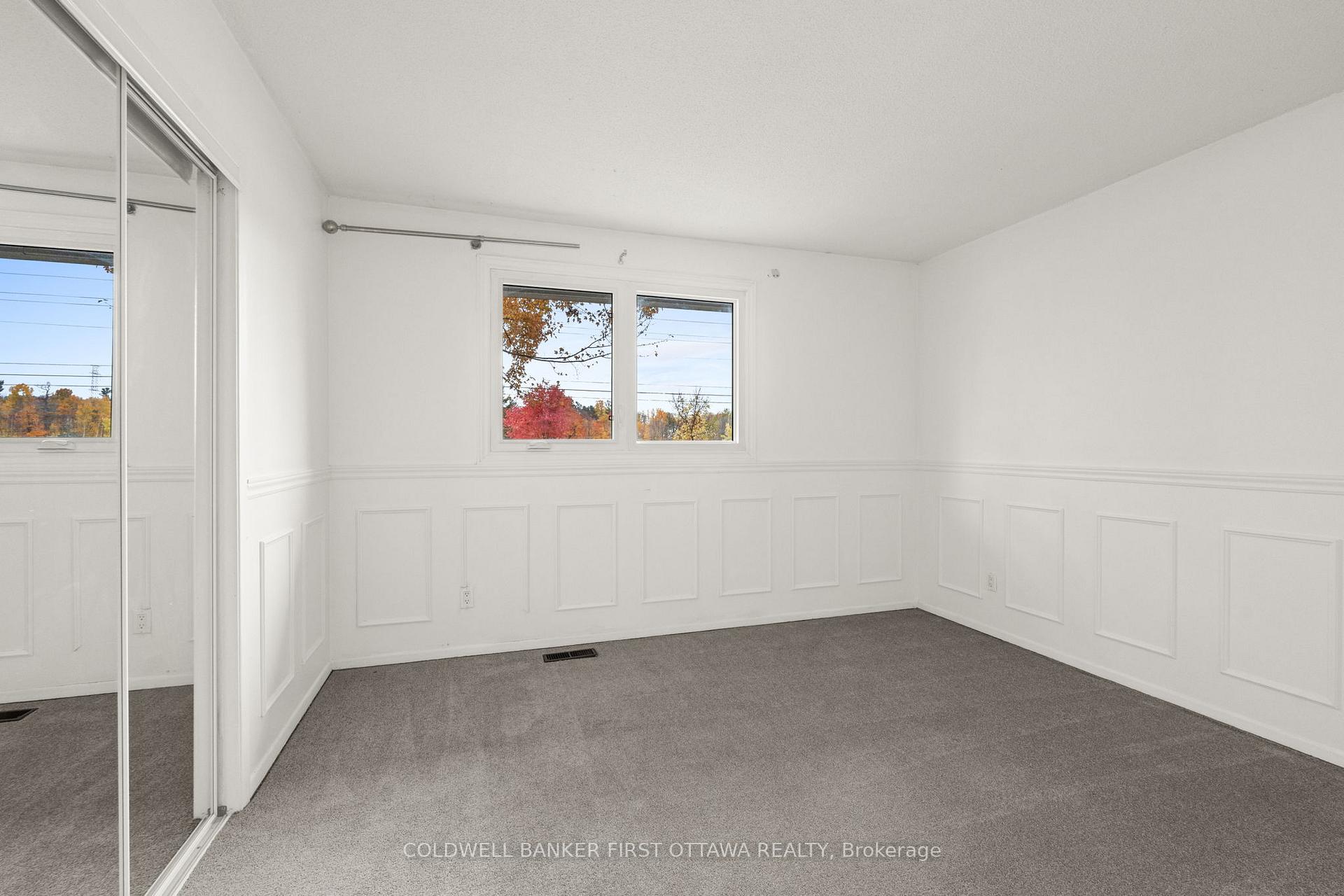 Photo 11 of 173 Knoxdale Road, Ottawa, Manordale — HOMEH