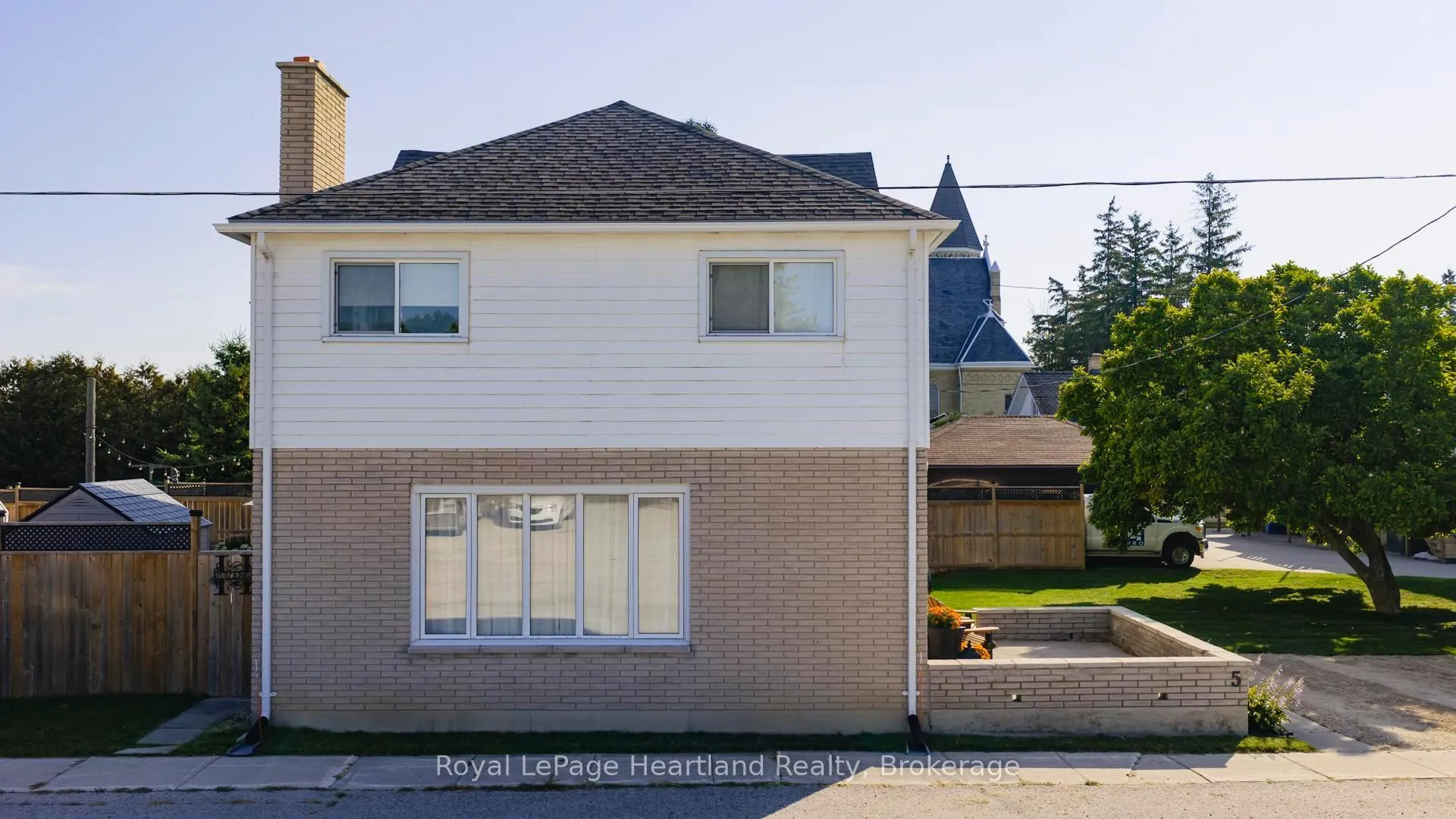 Photo 42 of 5 William Drive, South Huron, Stephen — HOMEH