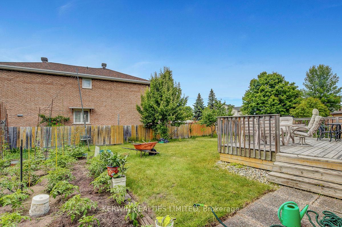 Photo 8 of 2 Hyde Park Way, Ottawa, Centrepointe — HOMEH