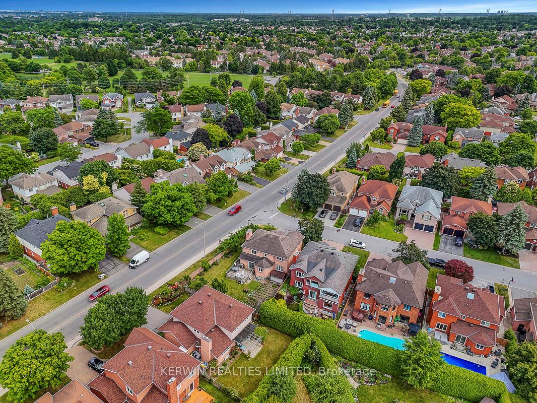 Photo 14 of 2 Hyde Park Way, Ottawa, Centrepointe — HOMEH