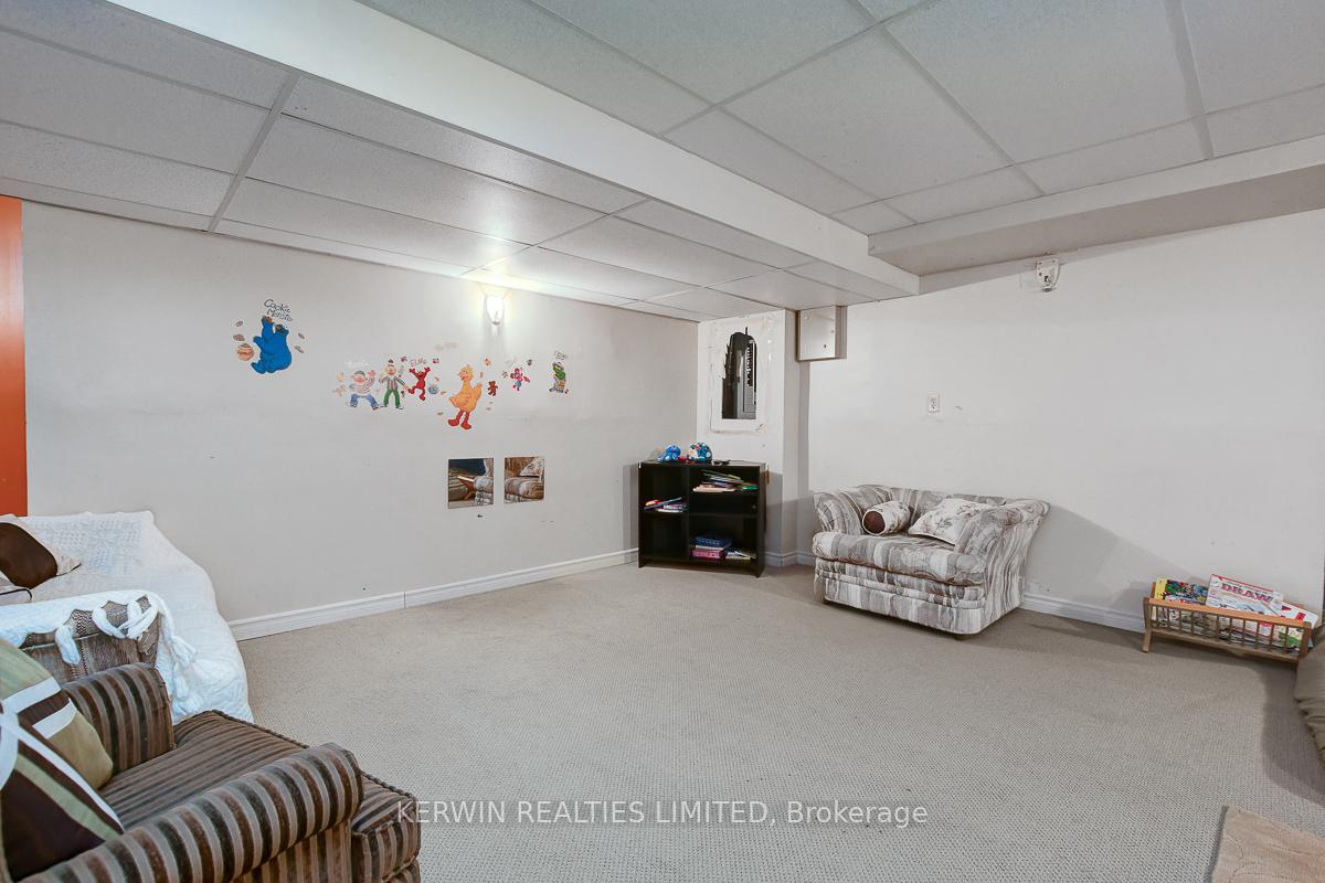 Photo 16 of 2 Hyde Park Way, Ottawa, Centrepointe — HOMEH