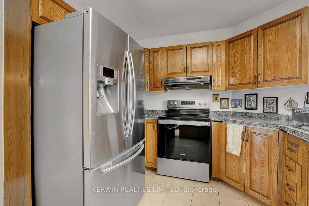Photo 35 of 2 Hyde Park Way, Ottawa, Centrepointe — HOMEH