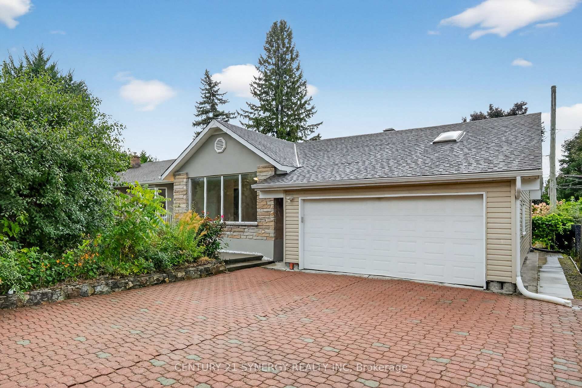 Photo 3 of 10 Pritchard Drive, Ottawa, Manordale — HOMEH