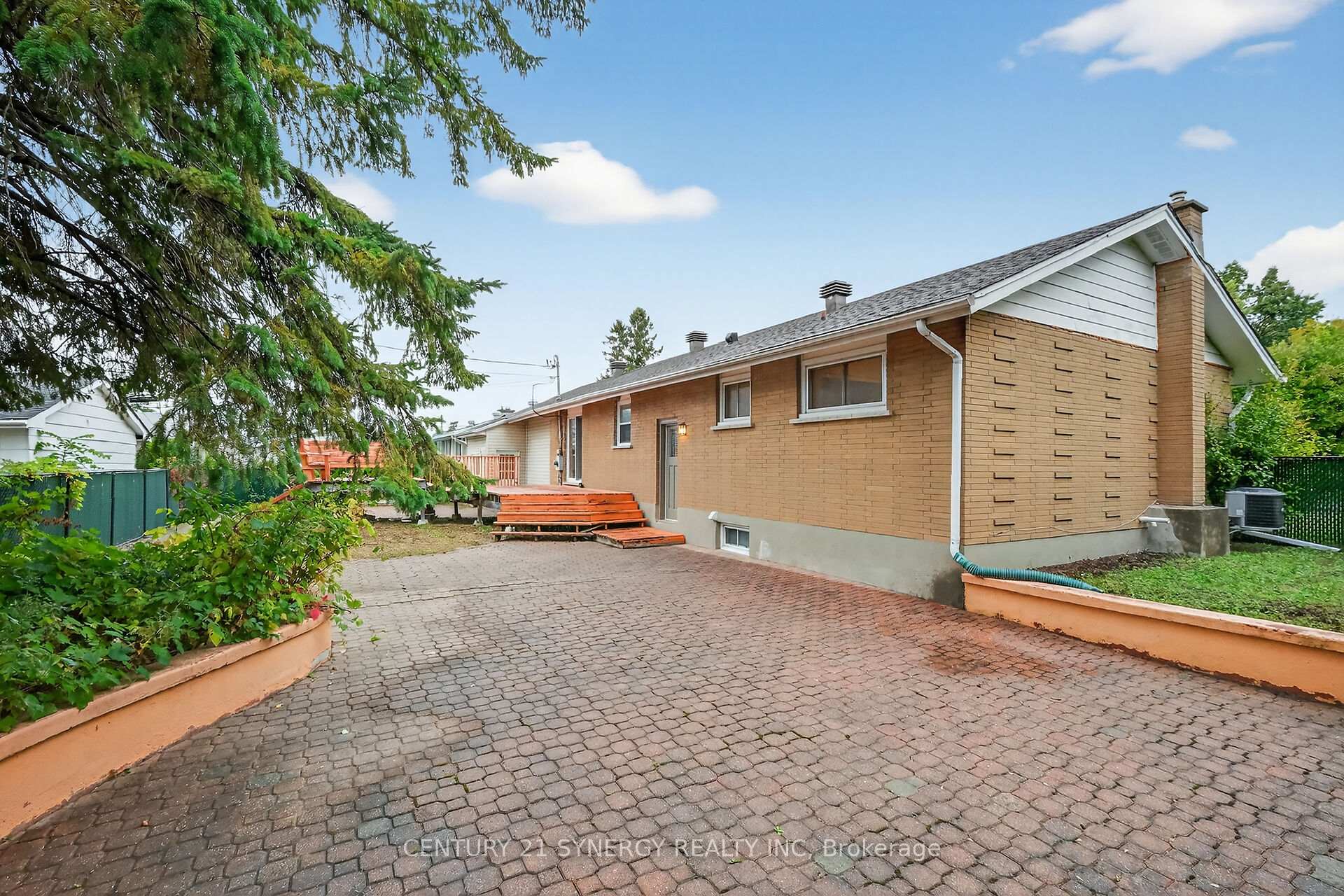 Photo 32 of 10 Pritchard Drive, Ottawa, Manordale — HOMEH
