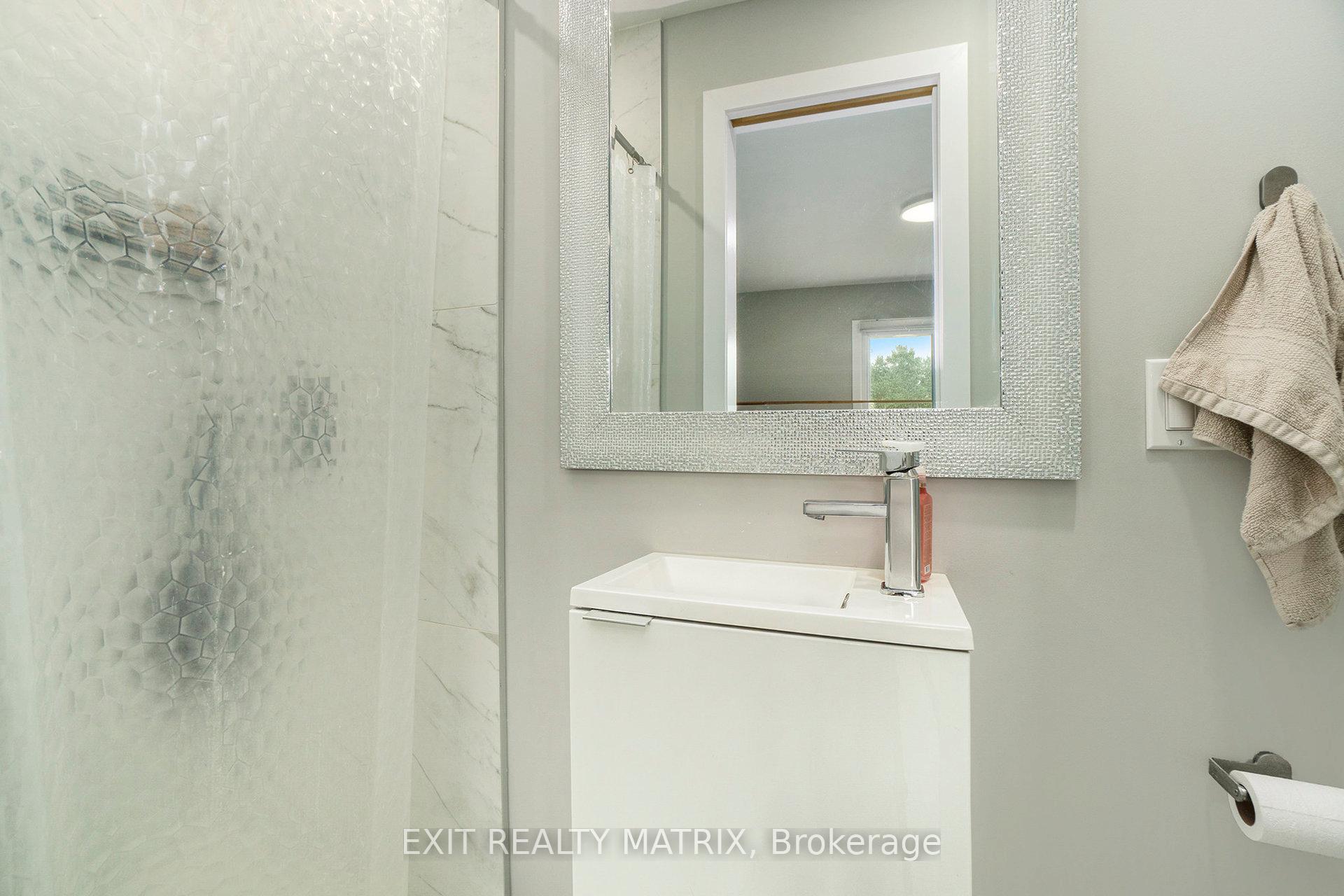 Photo 9 of Unit A, 9 Skipton Road, Ottawa, Manordale — HOMEH