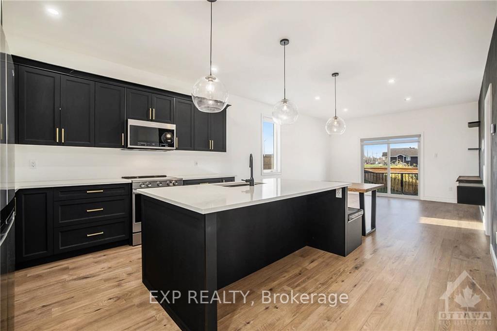 Photo 5 of 302 Forestview Crescent, Renfrew — HOMEH