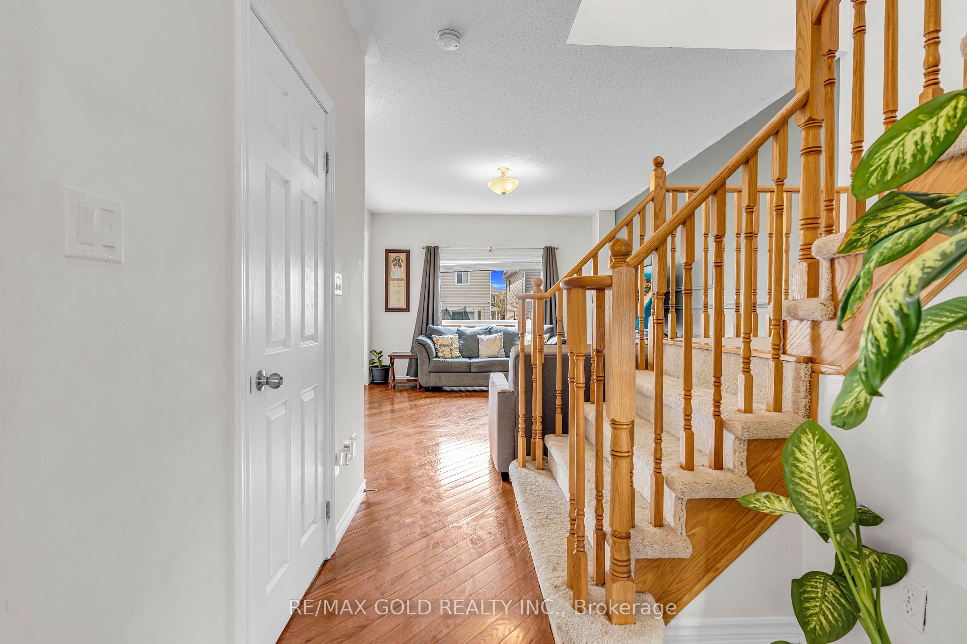 Photo 6 of 441 Tansley Street, Shelburne — HOMEH