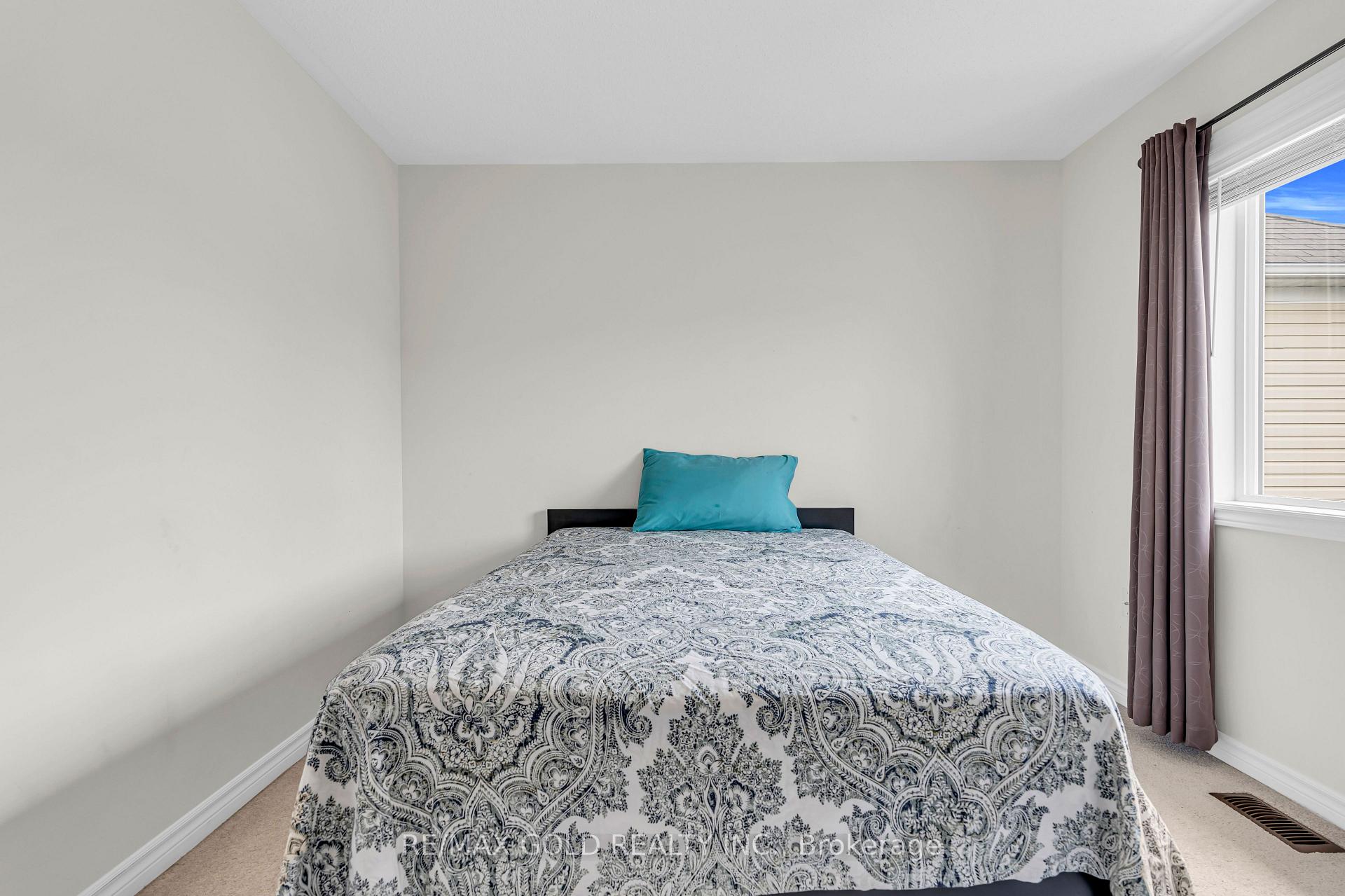 Photo 37 of 441 Tansley Street, Shelburne — HOMEH