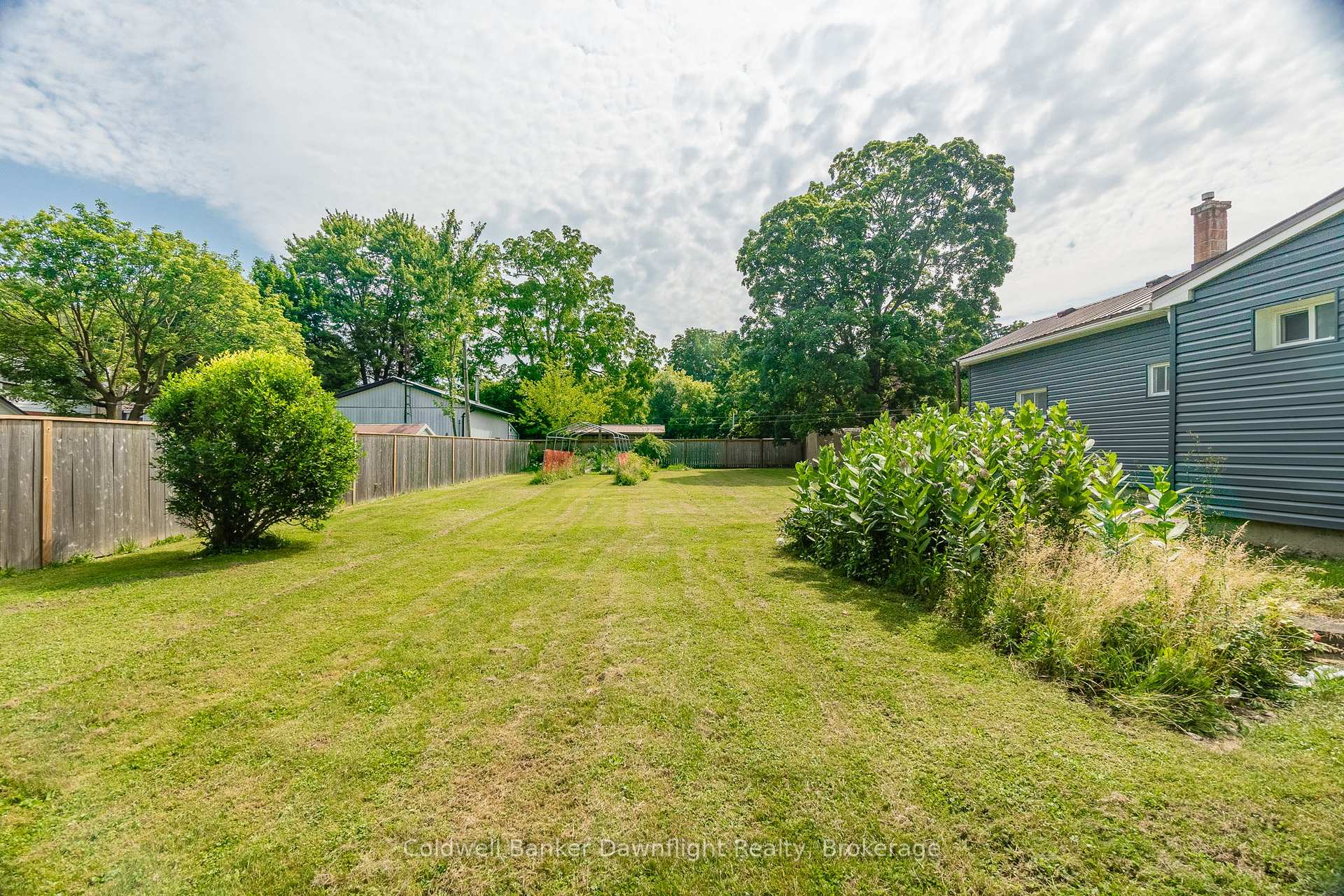 Photo 4 of 296 Carling Street, South Huron, Exeter — HOMEH