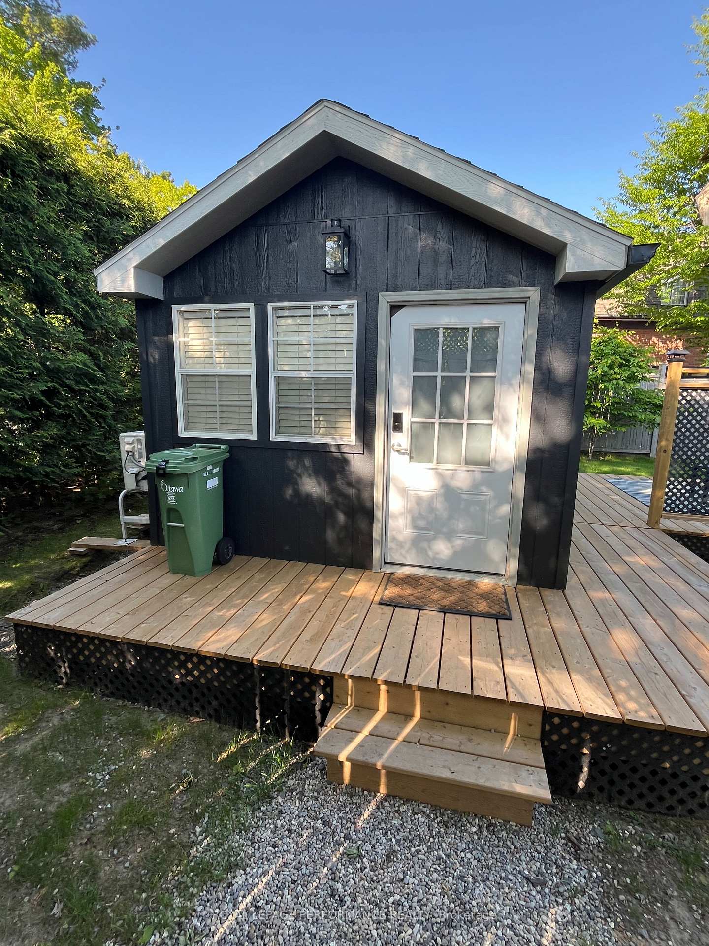 Photo 3 of 14 Riverbrook Road, Ottawa, Arlington Woods — HOMEH