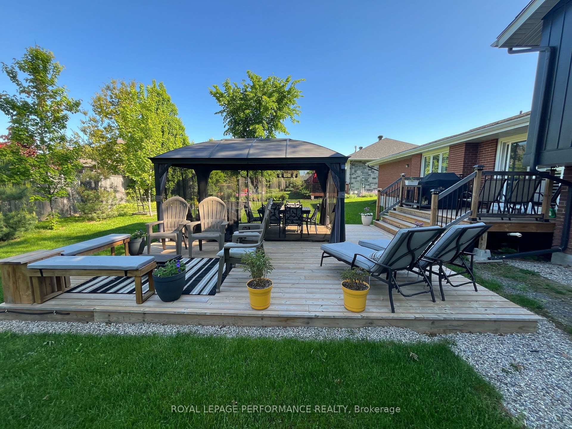 Photo 4 of 14 Riverbrook Road, Ottawa, Arlington Woods — HOMEH