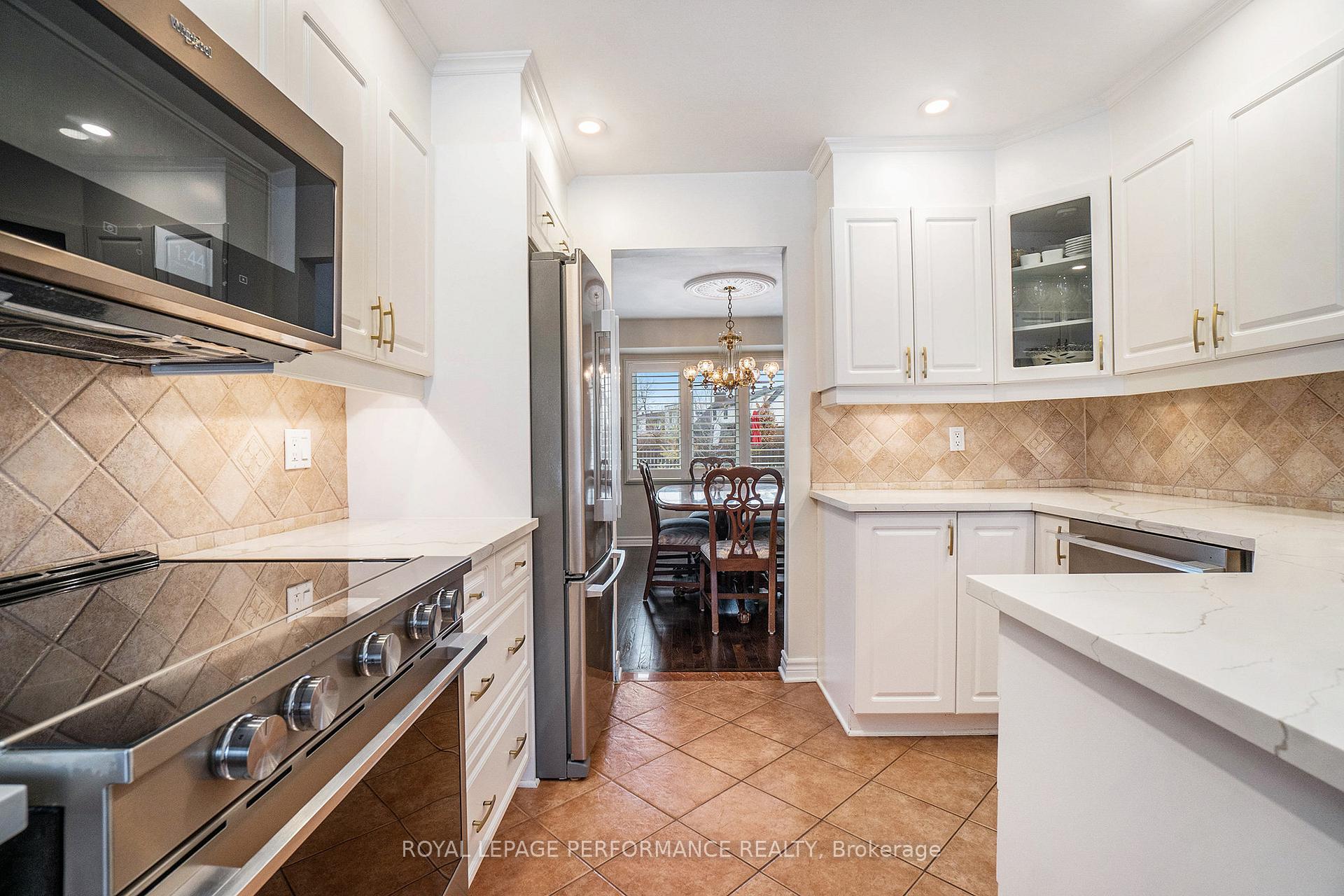 Photo 20 of 14 Riverbrook Road, Ottawa, Arlington Woods — HOMEH