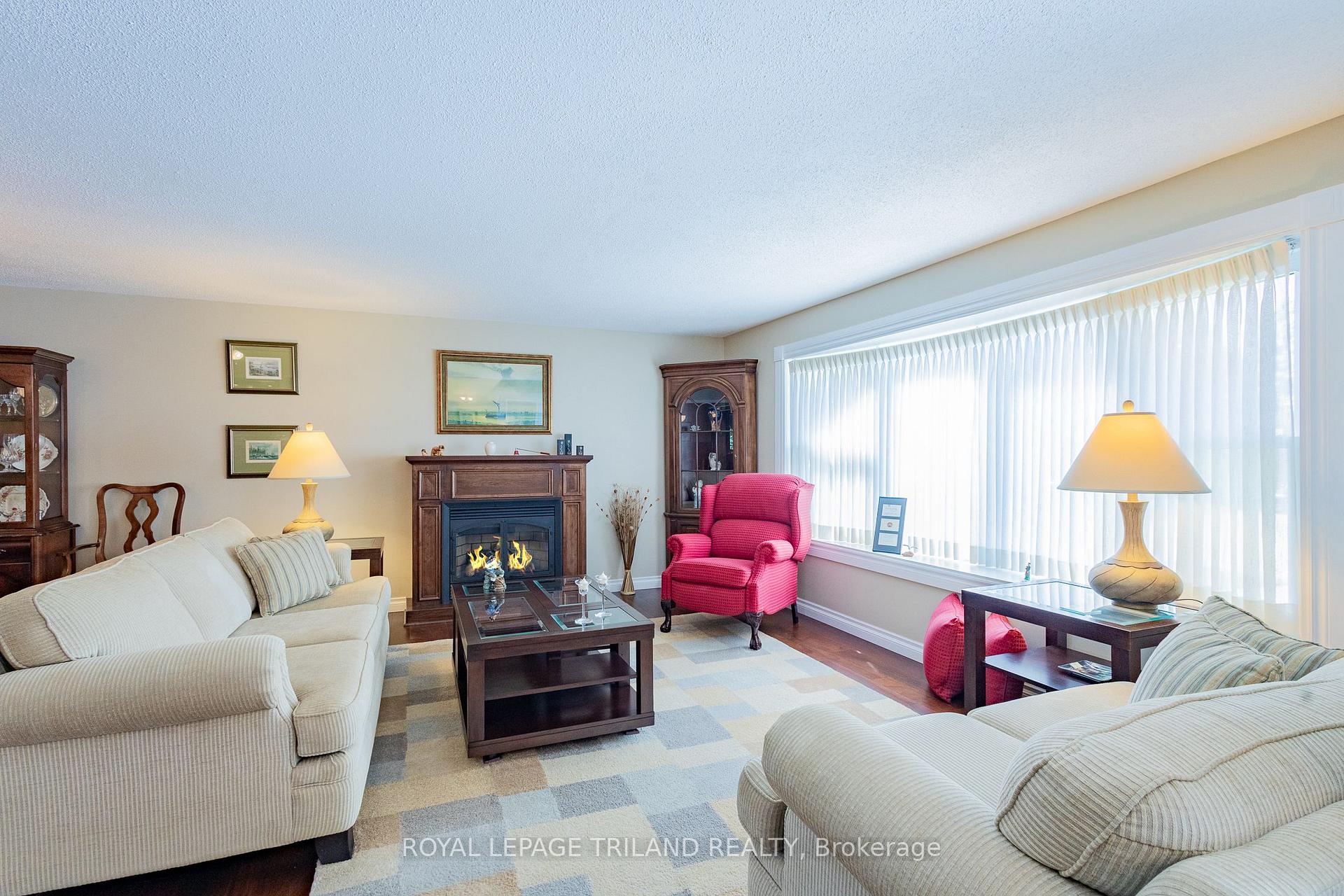 Photo 3 of 387 Augusta Crescent, South Huron, Stephen — HOMEH