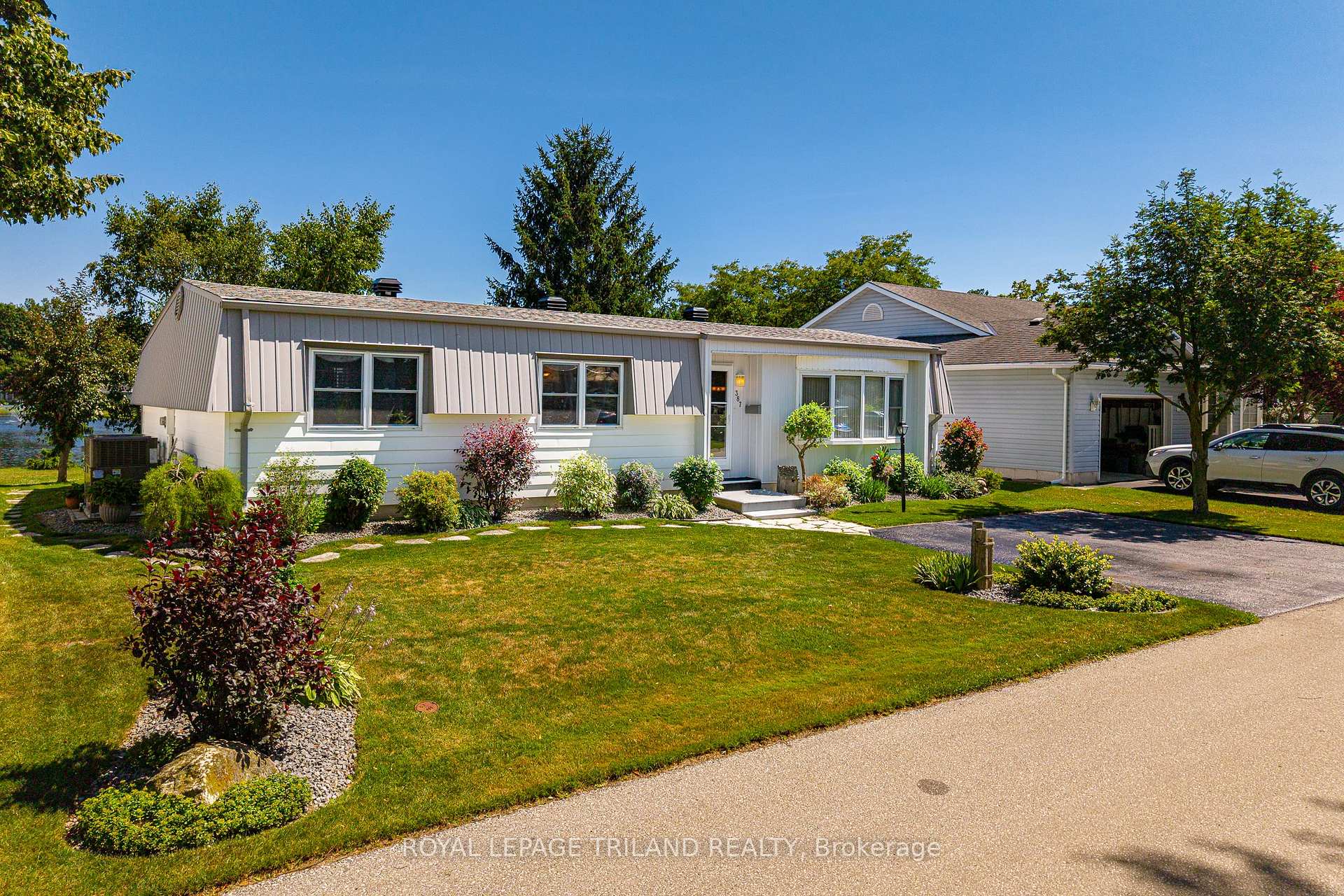 Photo 10 of 387 Augusta Crescent, South Huron, Stephen — HOMEH