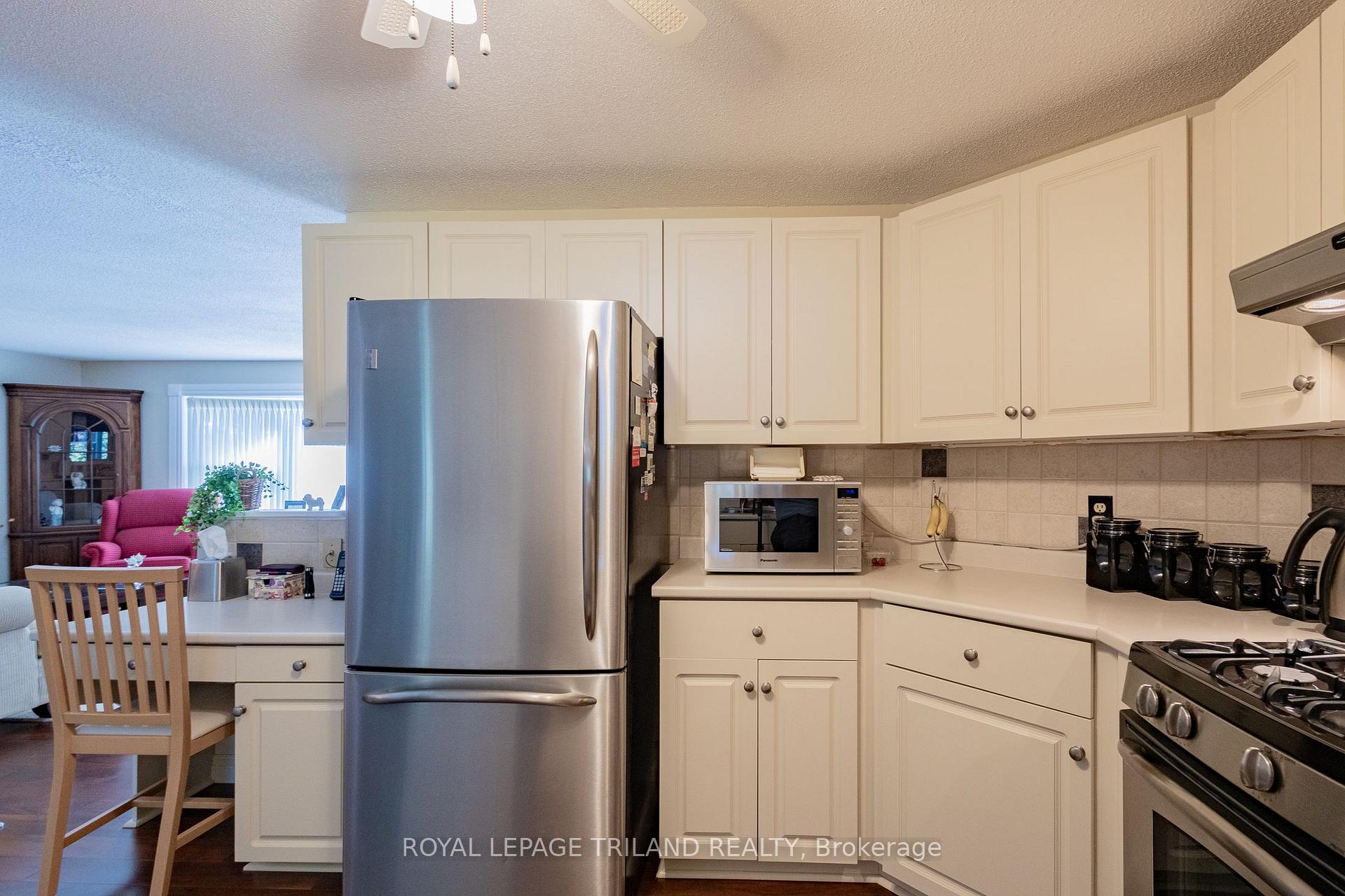 Photo 18 of 387 Augusta Crescent, South Huron, Stephen — HOMEH