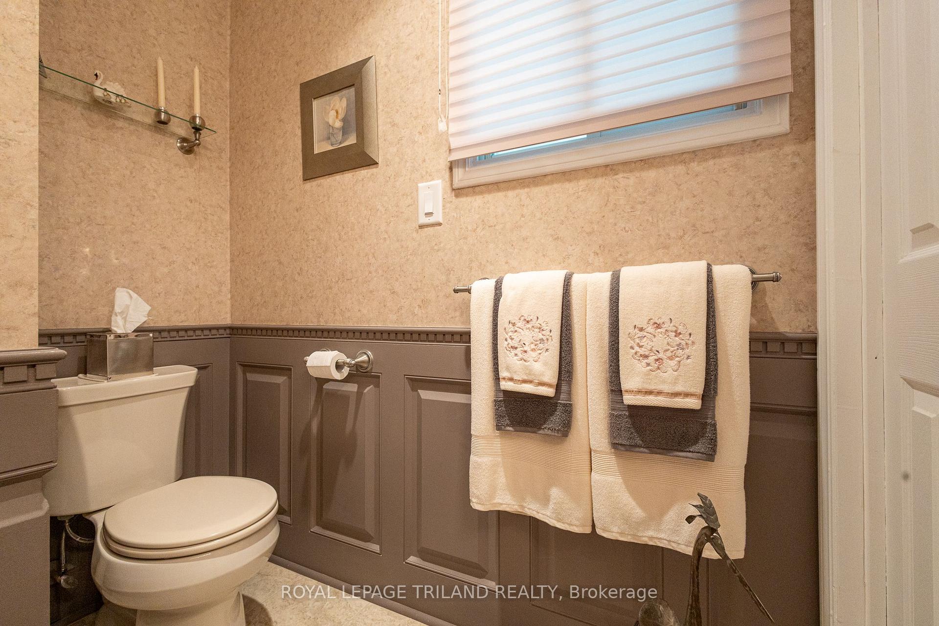 Photo 40 of 387 Augusta Crescent, South Huron, Stephen — HOMEH